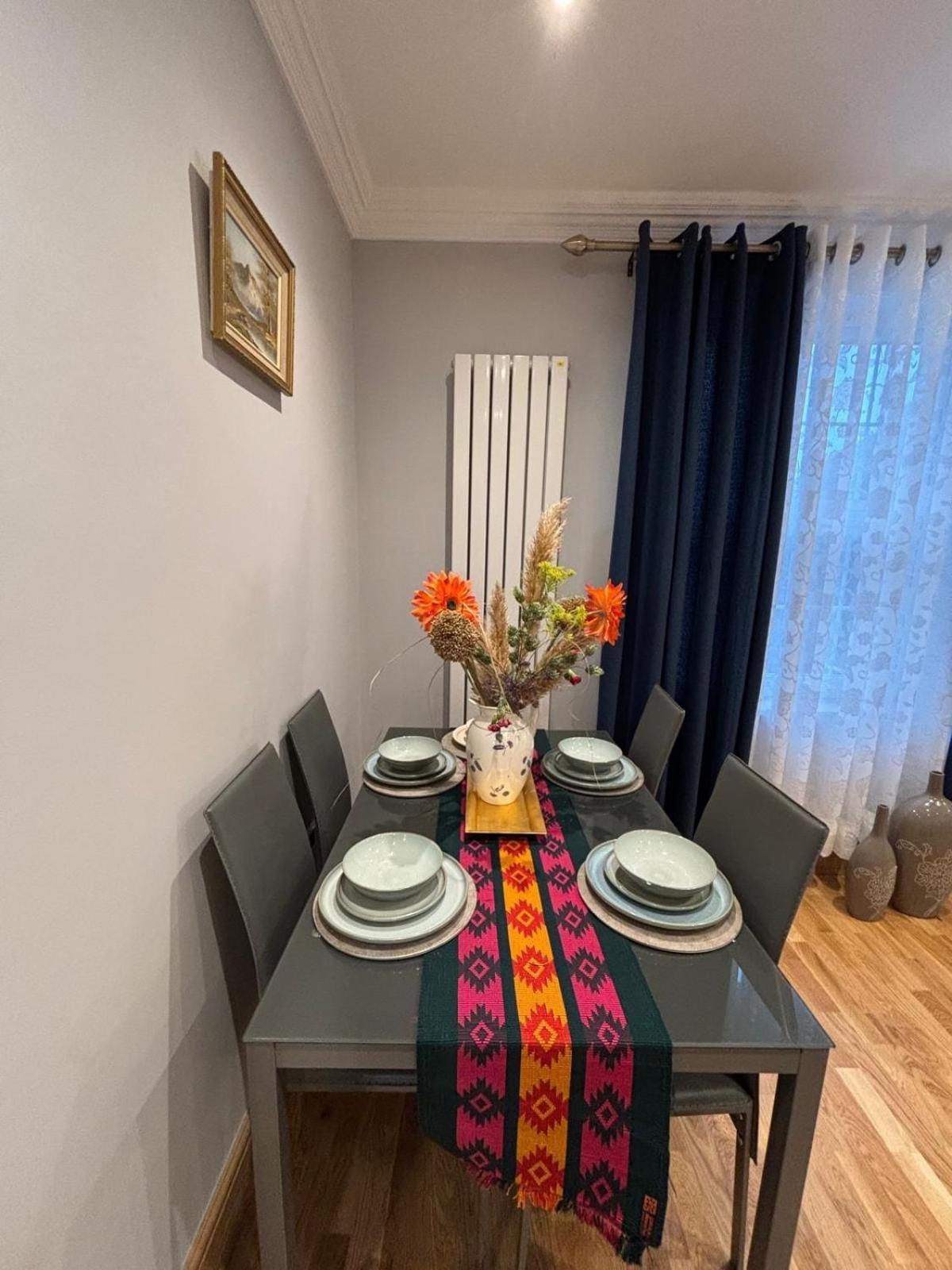 Charming 3bd In West