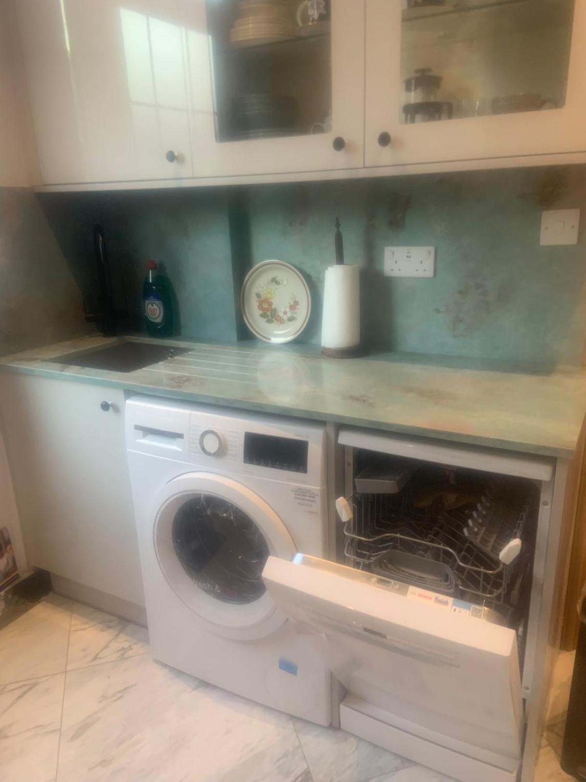 Charming 3bd In West Holiday home
