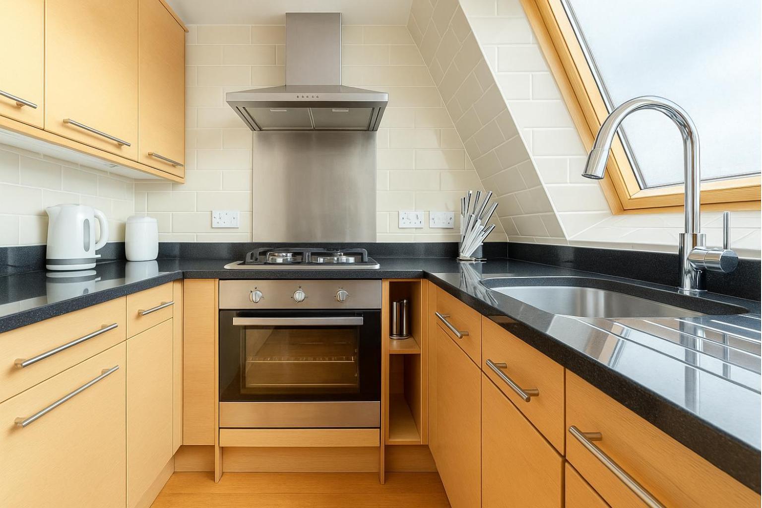 Lovely Flat Near Acton Town Tube Station *