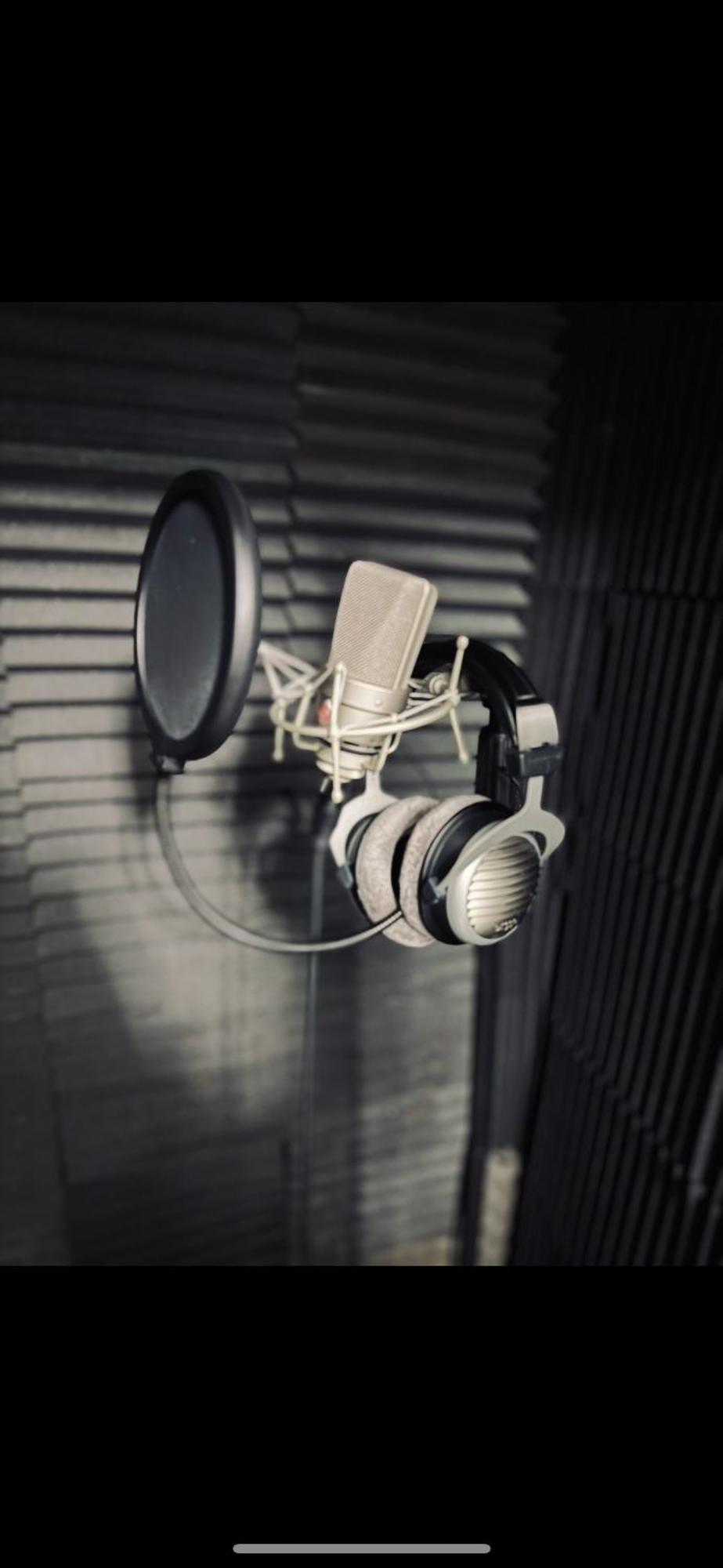 Apartment Music Recording Studio-10 Minutes From Bow Station London