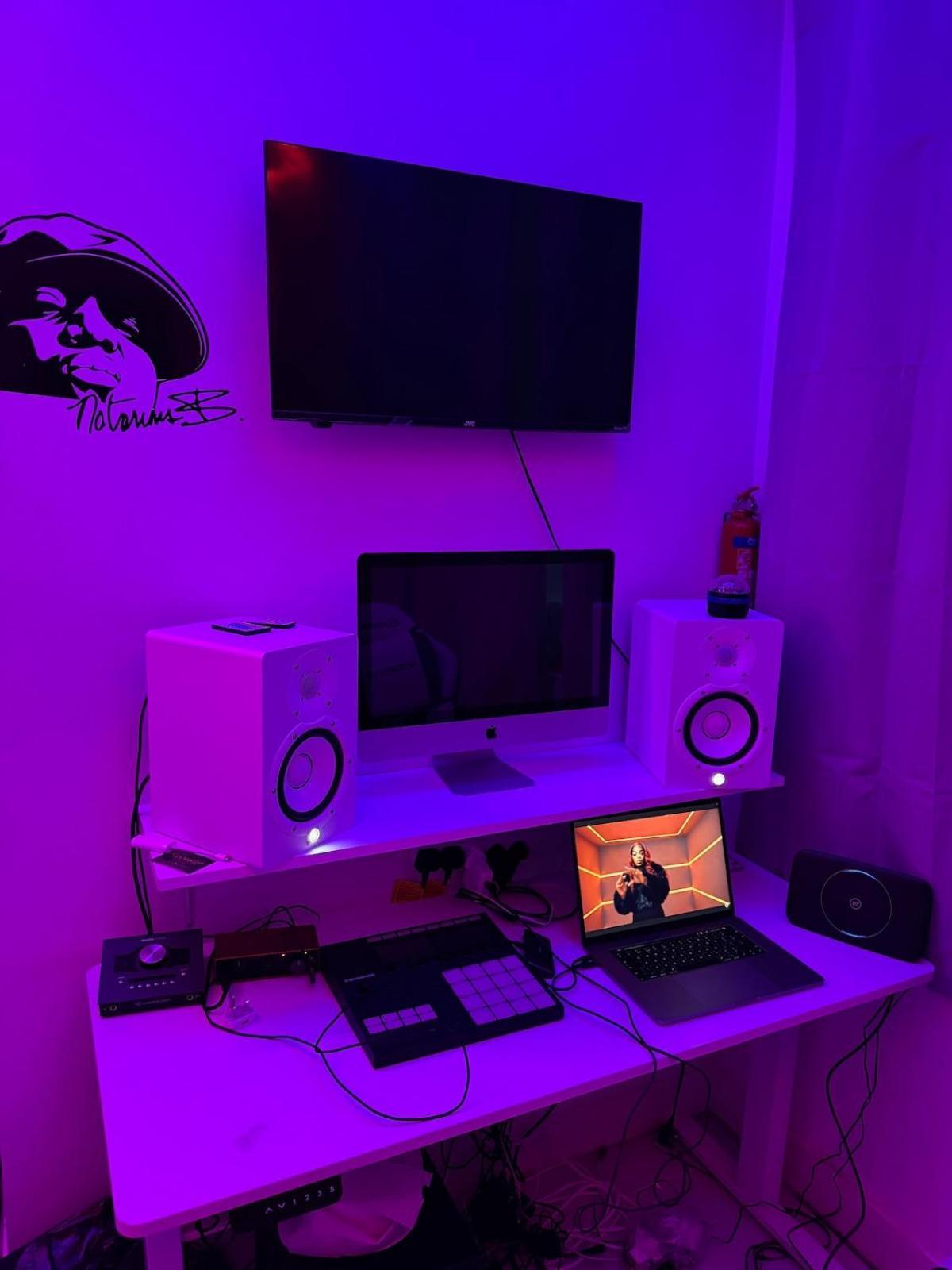 Music Recording Studio-10 Minutes From Bow Station Apartment London