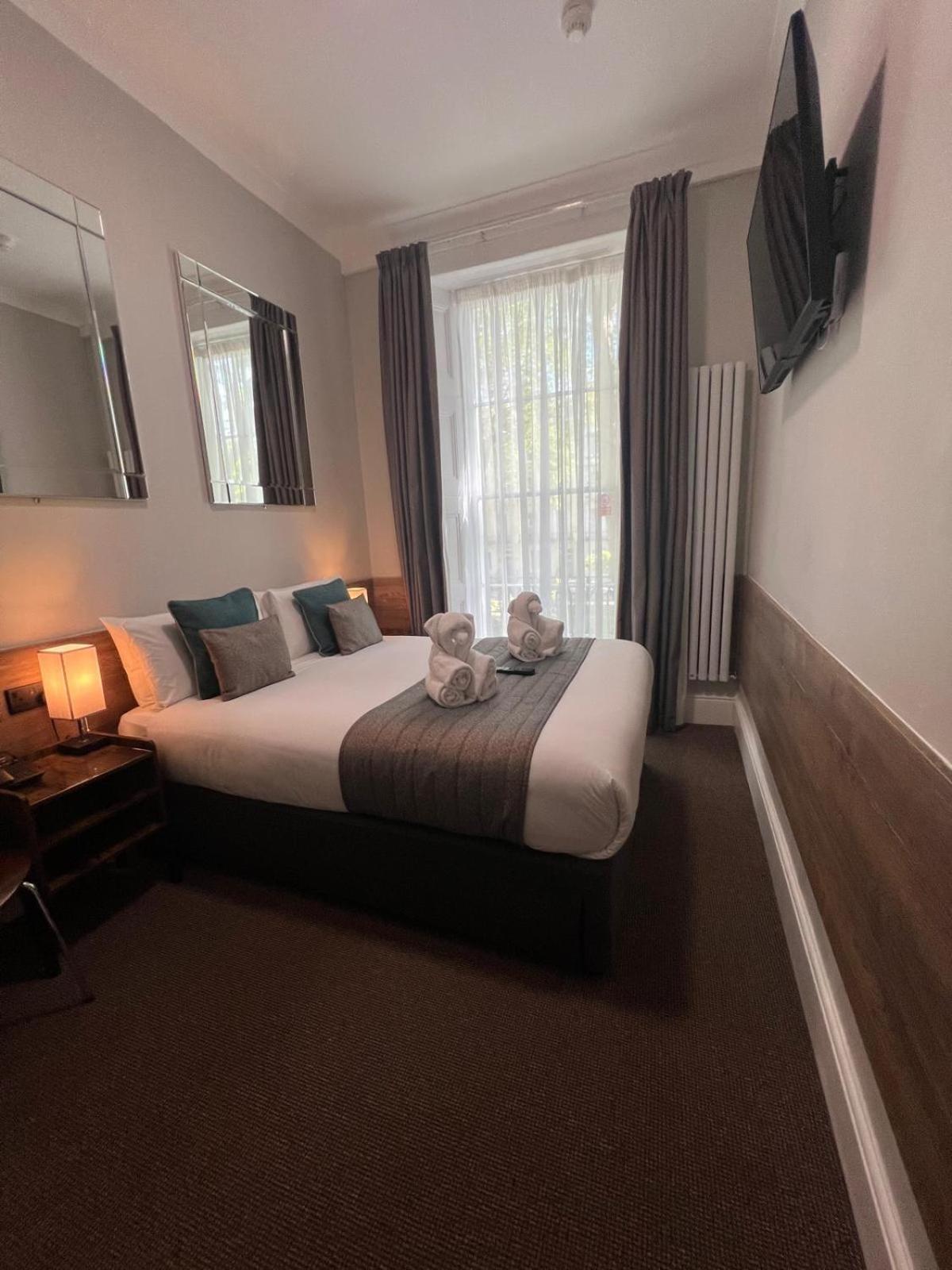 Tudor Court Hotel London