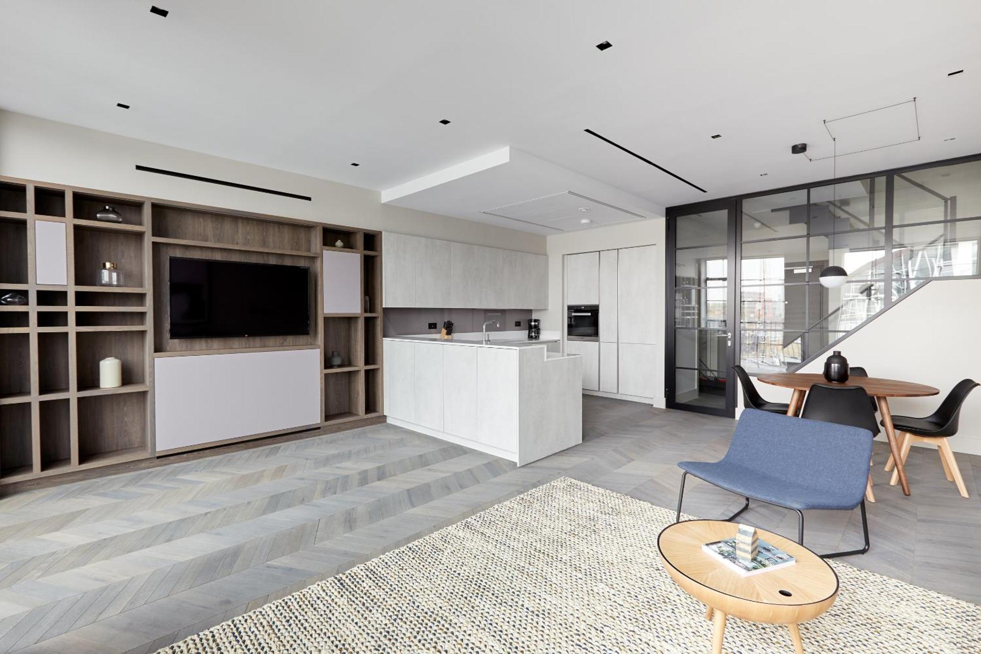 Aparthotel Sonder l Back Hill 4*