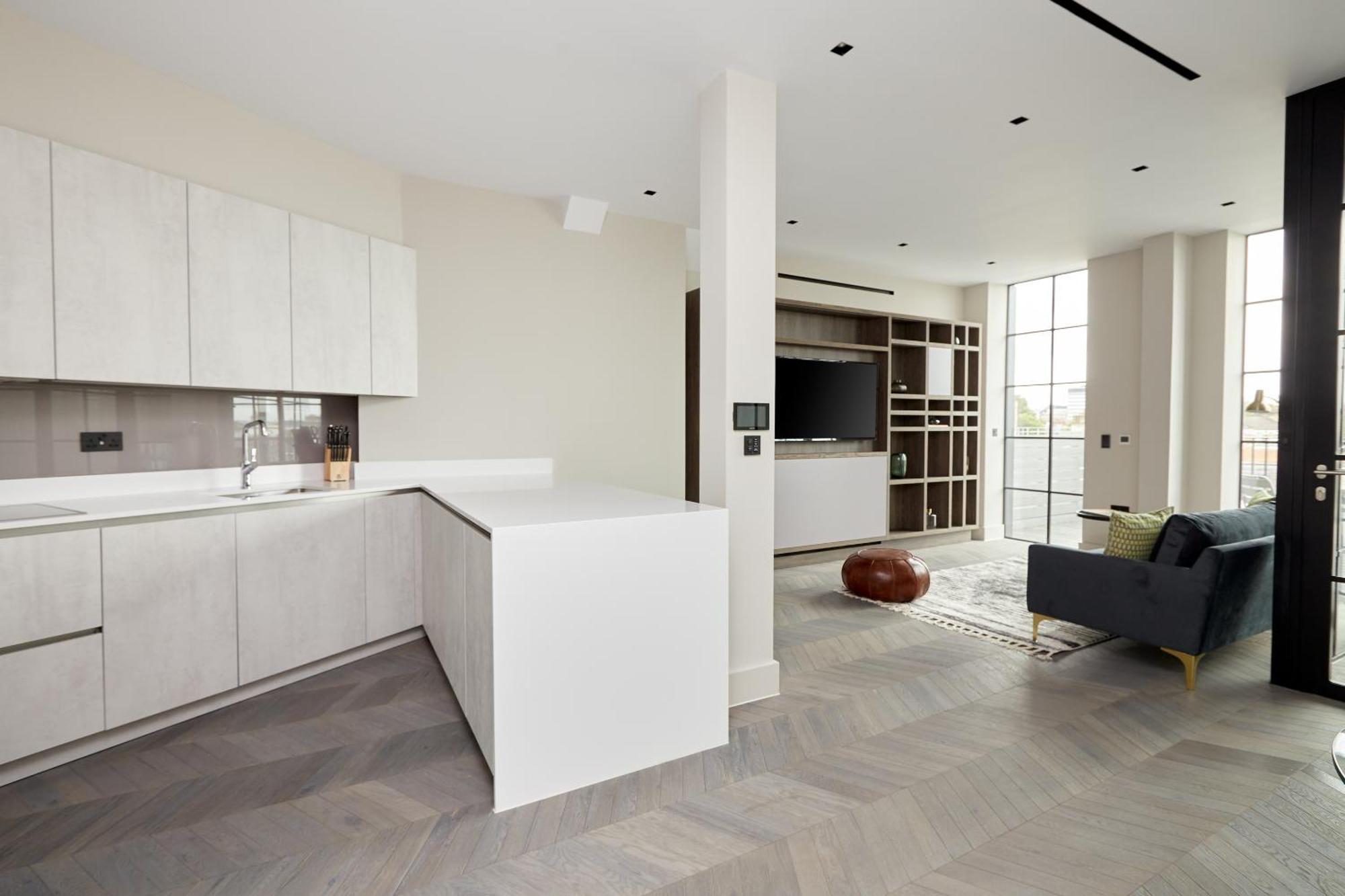 Aparthotel Sonder l Back Hill