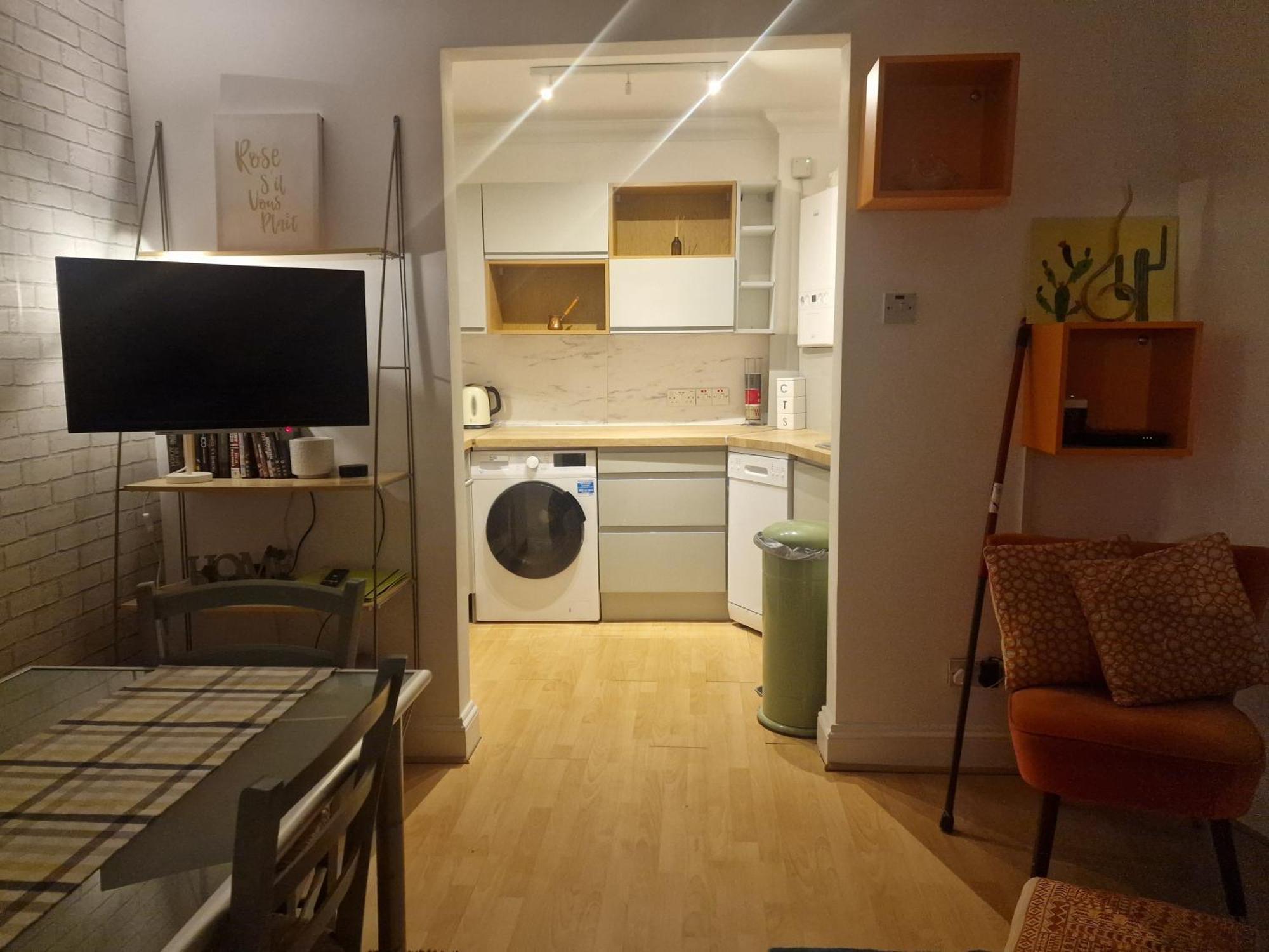 Brondesbury Arms Apartment London