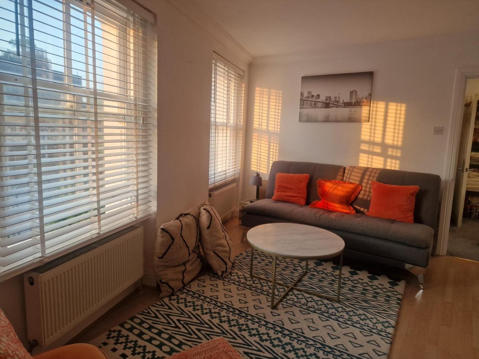 Brondesbury Arms Apartment