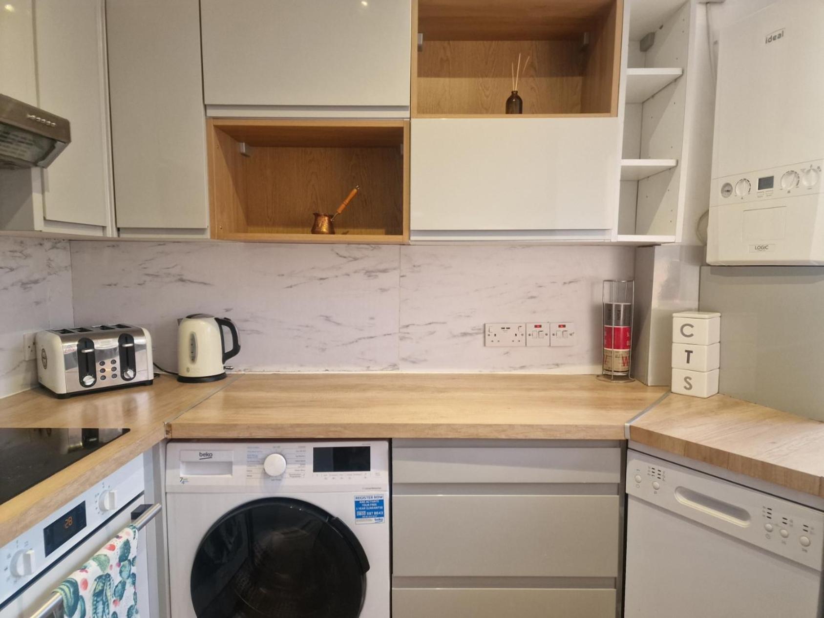 Apartment Brondesbury Arms London