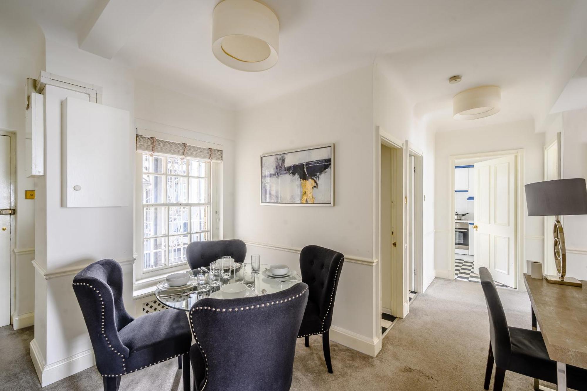 Pelham Court Apartment *