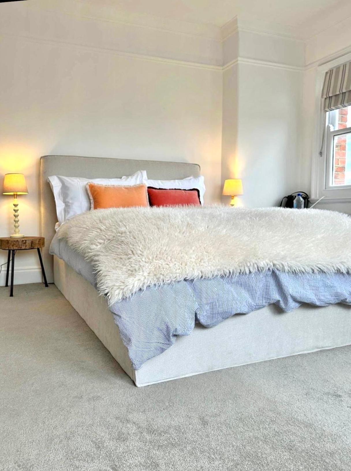 Chelsea Living Apartment