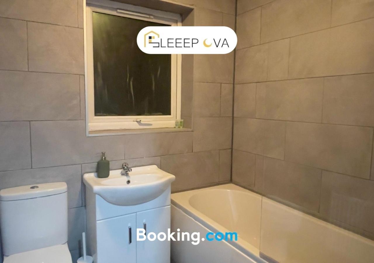 Exclusive Offers L Last-minute Escape L Luxury & Spacious 2 Bedroom Flat Families Business Relocation Sleepova Short Lets & Serviced Apartment *