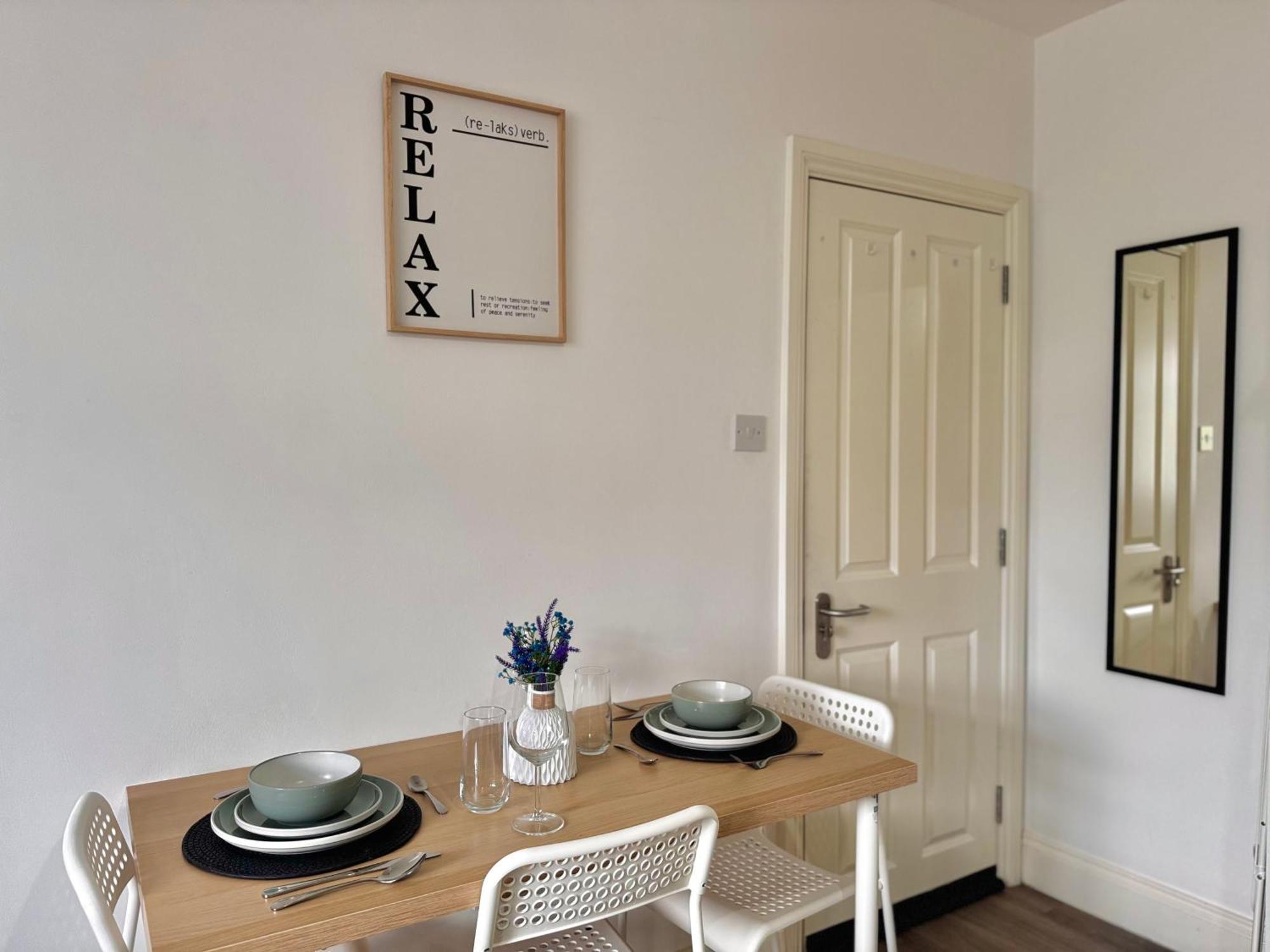 Vibrant 30min To & Free Wifi Apartment London