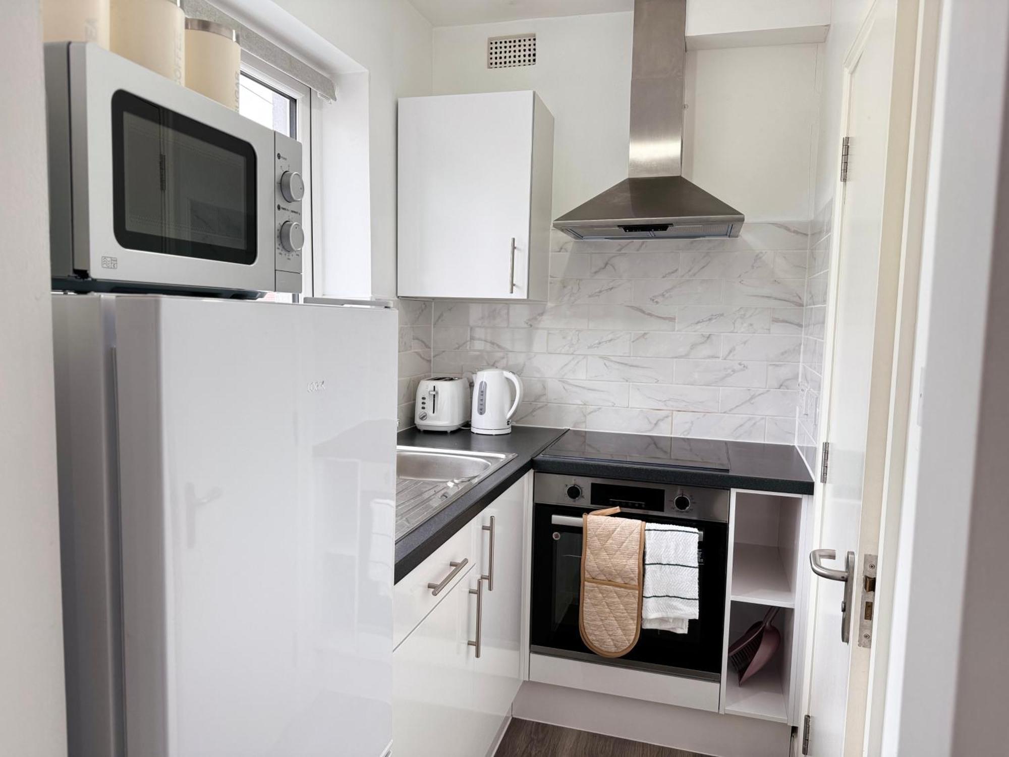 Vibrant 30min To & Free Wifi Apartment *
