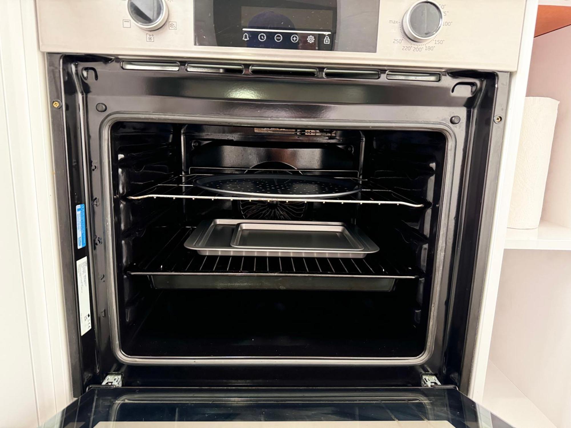 Vibrant 30min To & Free Wifi Apartment London