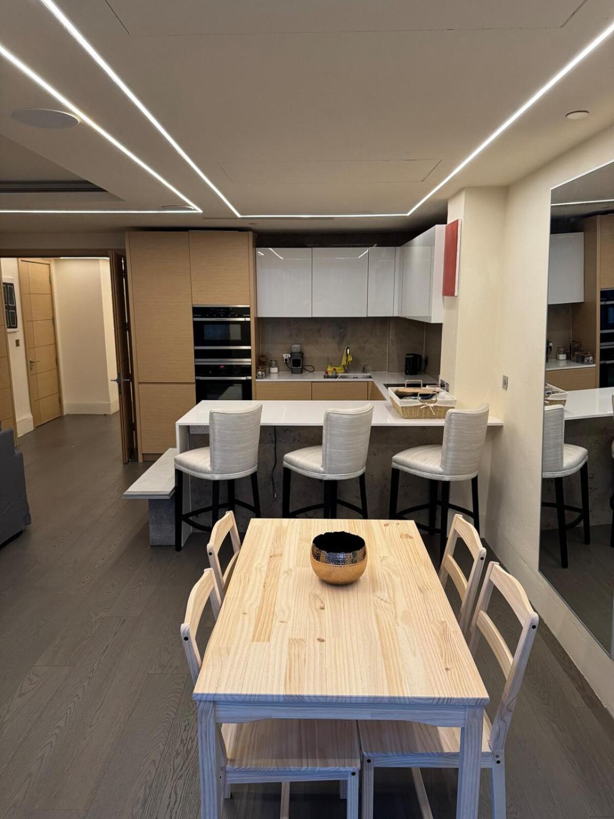 Luxury 2br In Heart Of