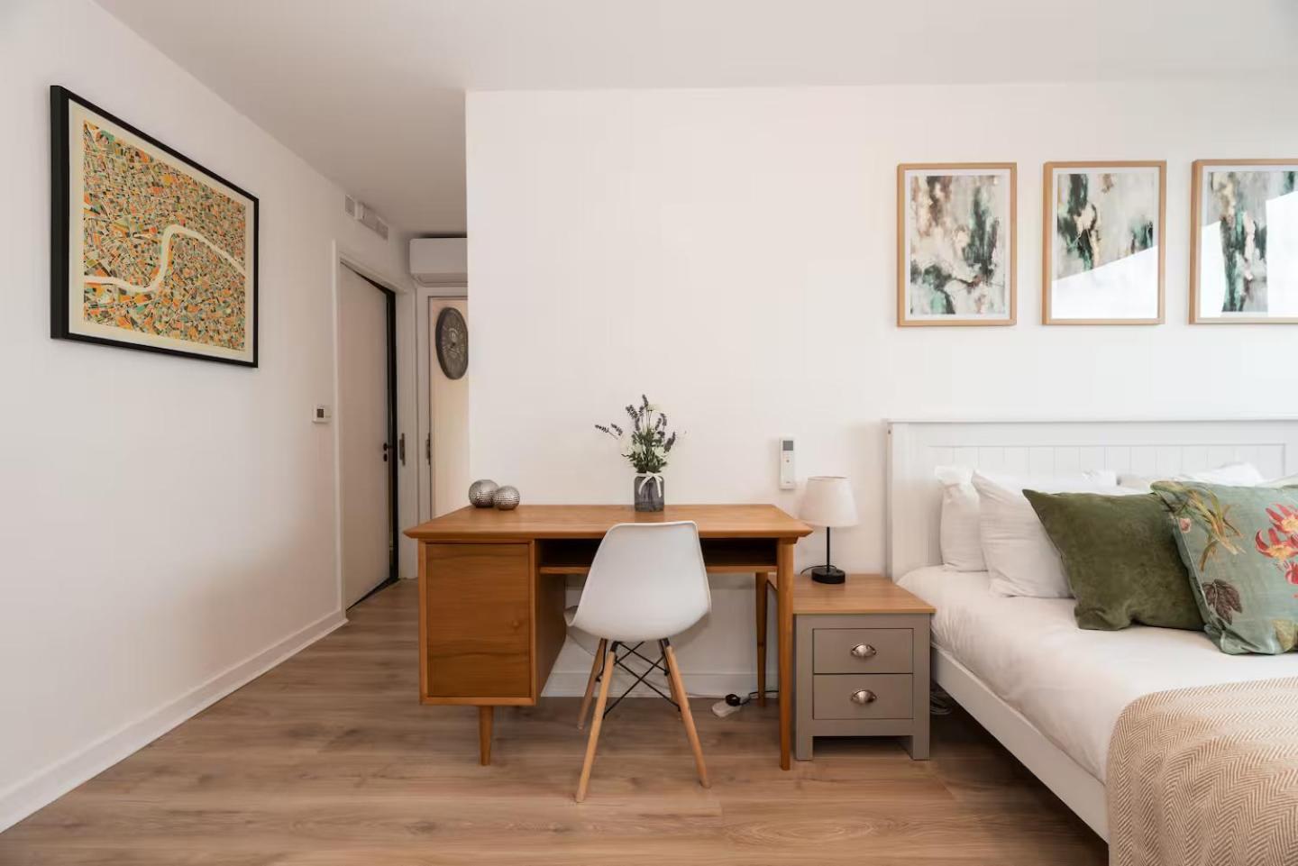 Bright 3 Bed 2 Bath With Air Con In Clerkenwell Pass The Keys * London