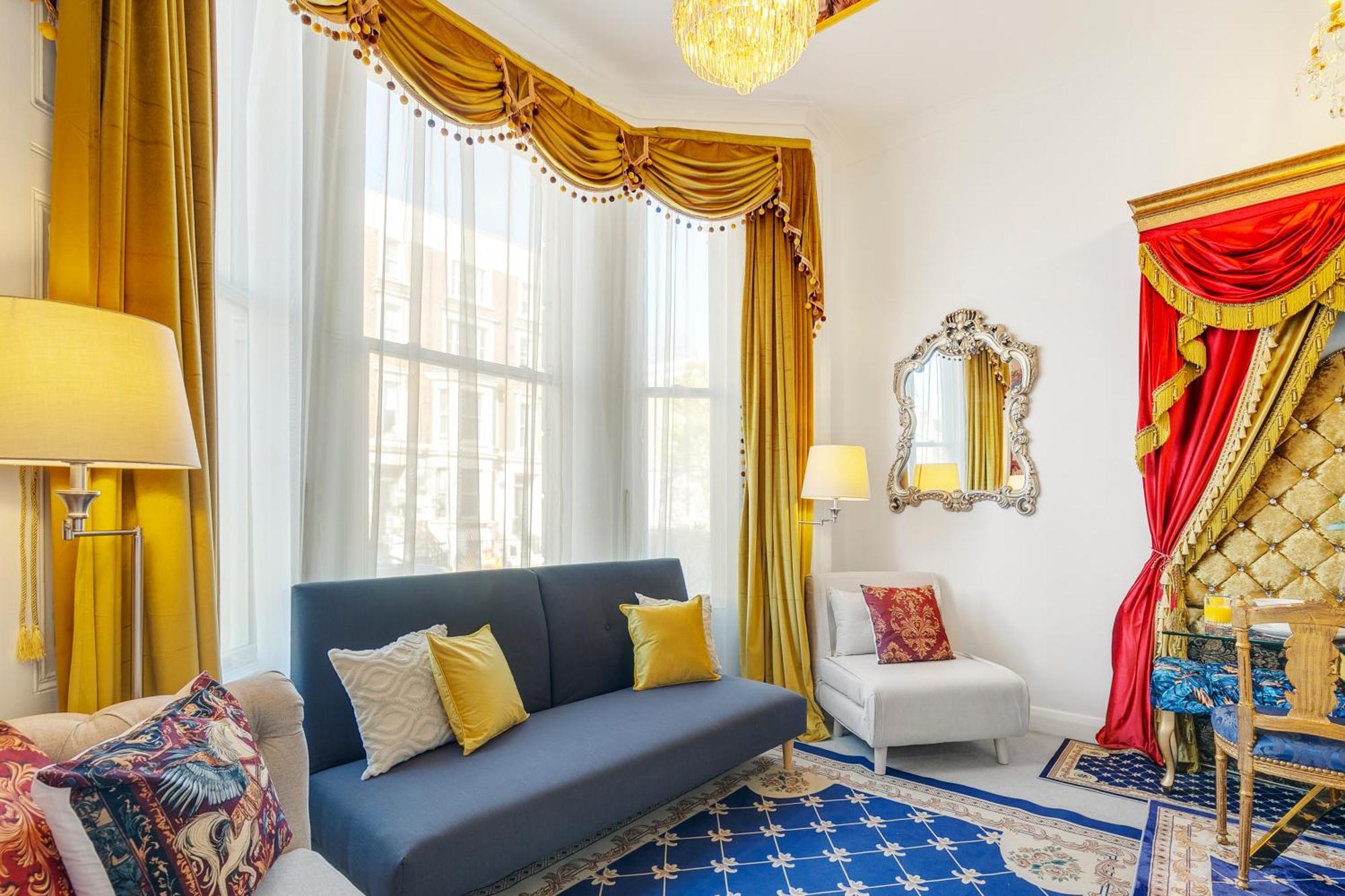 Gorgeous Regal Flat In Apartment