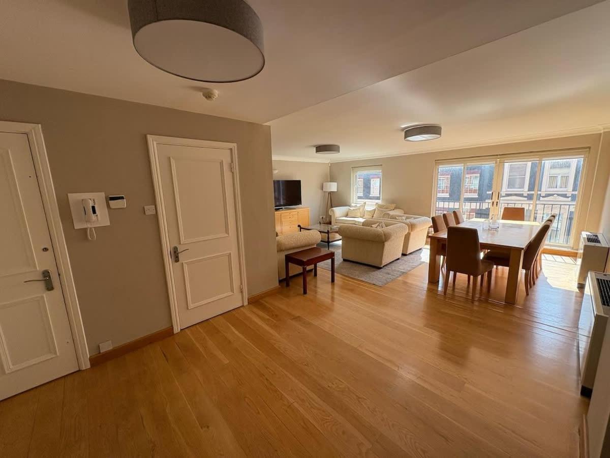 Estatesmen Mayfair Curzon Street Apartment *