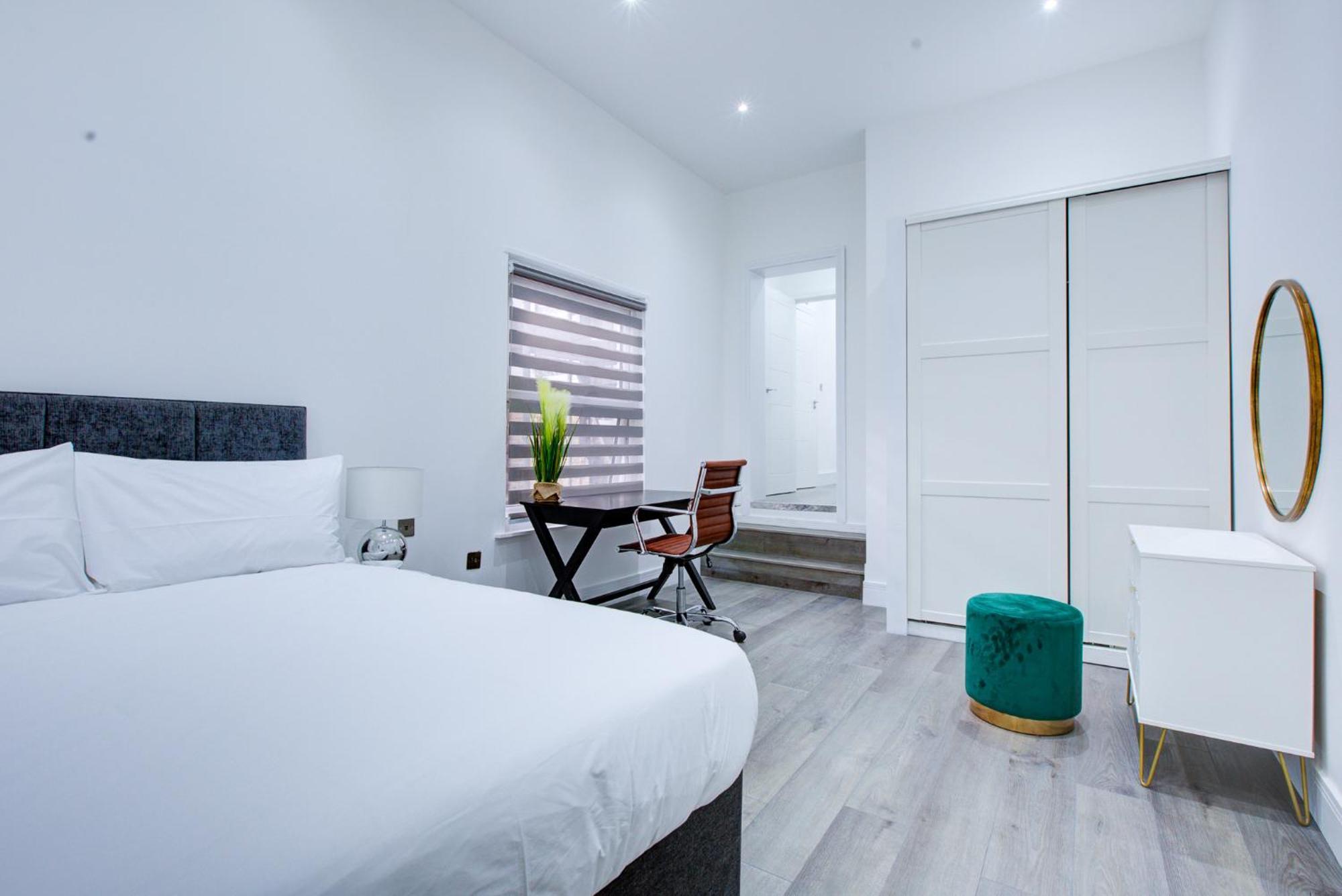Hybrid Resi - Wandsworth Close To Clapham