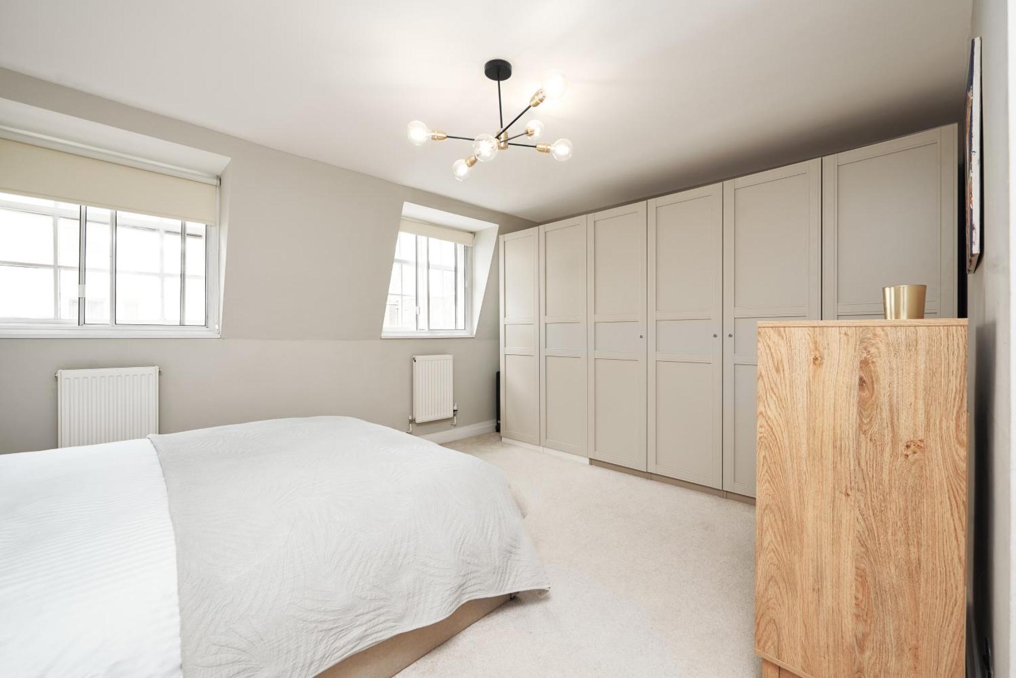 Relax & Recharge At Cozy Paddington, King Bed