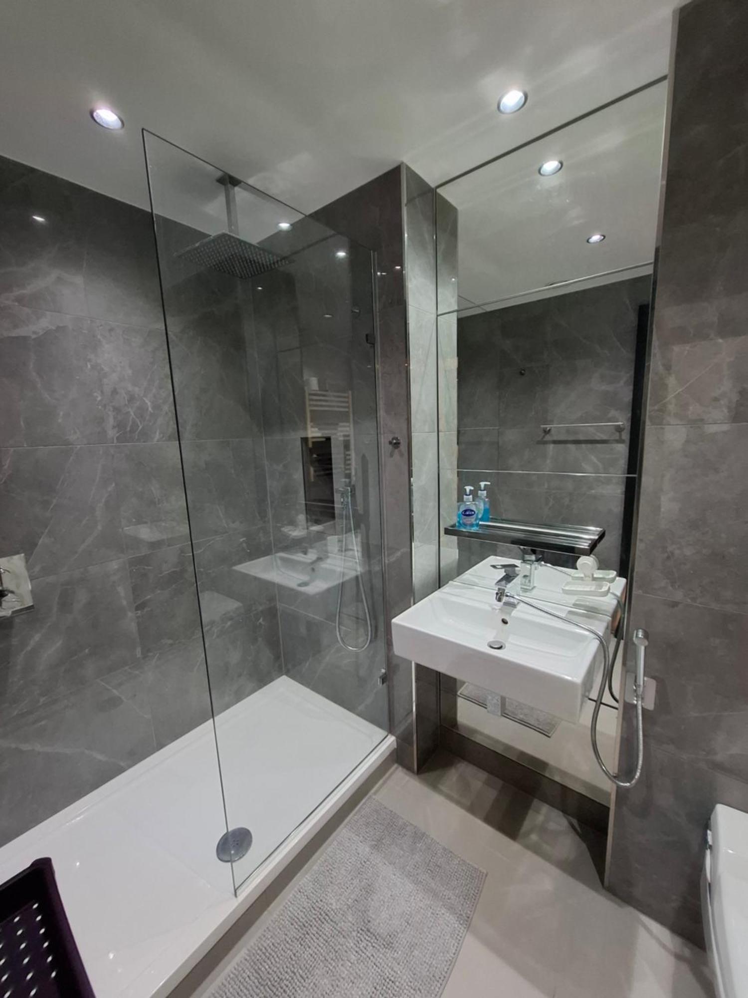 Luxury 2-bed Flat In Chelsea - Battersea *