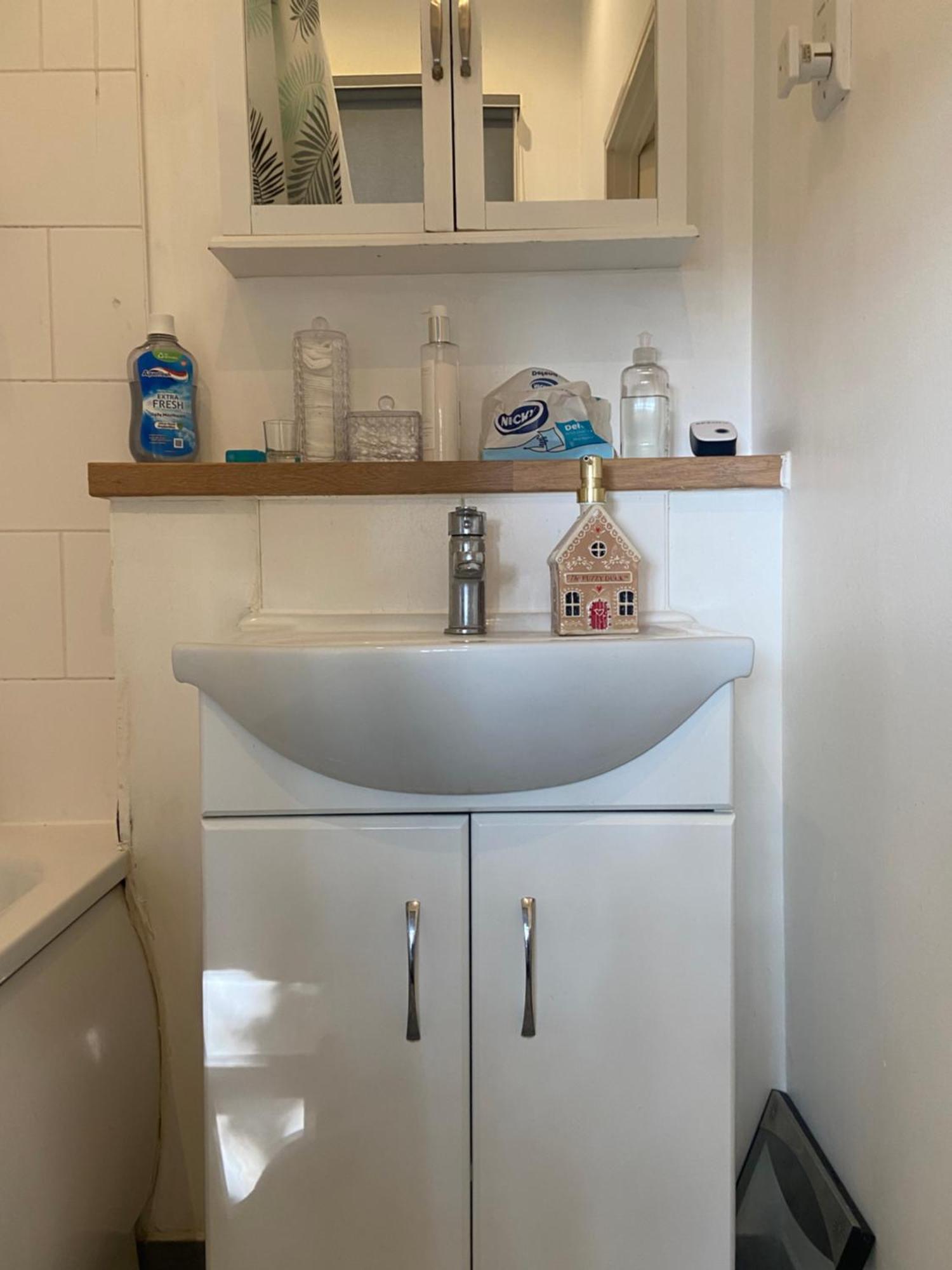 Listed Building Close To River Thames Homestay London