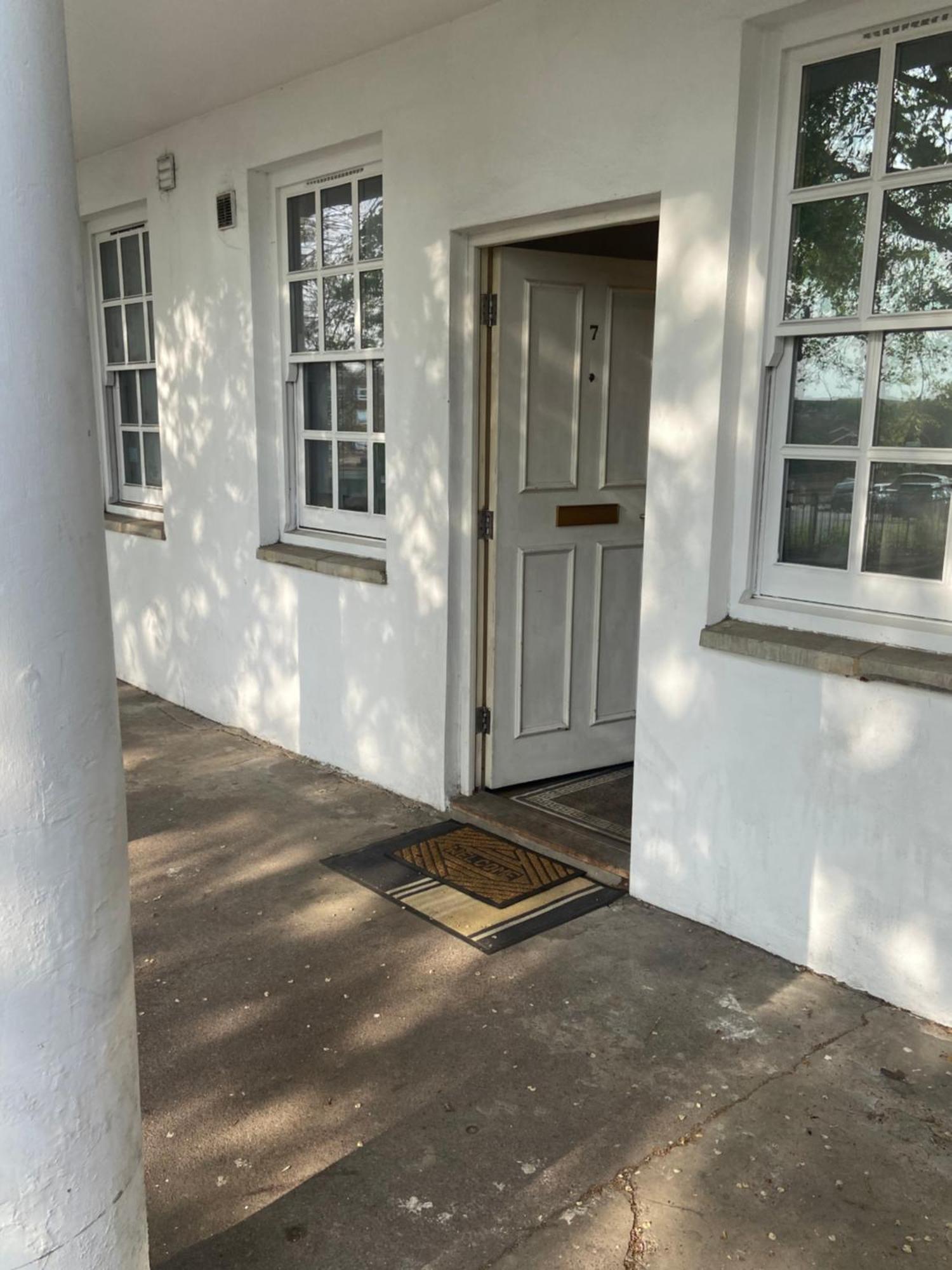 Homestay Listed Building Close To River Thames *