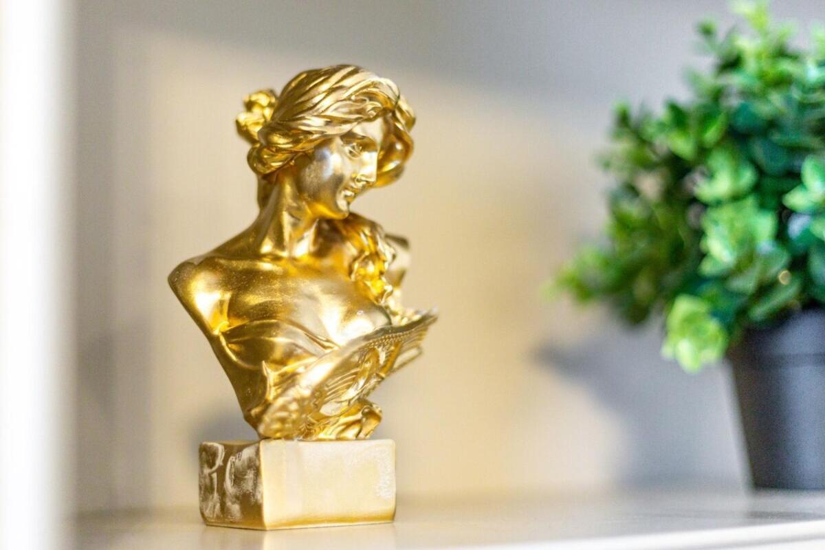Ultra Luxury 4 Bedroom 3 Bathroom Knightsbridge Next To Harrods Apartment London
