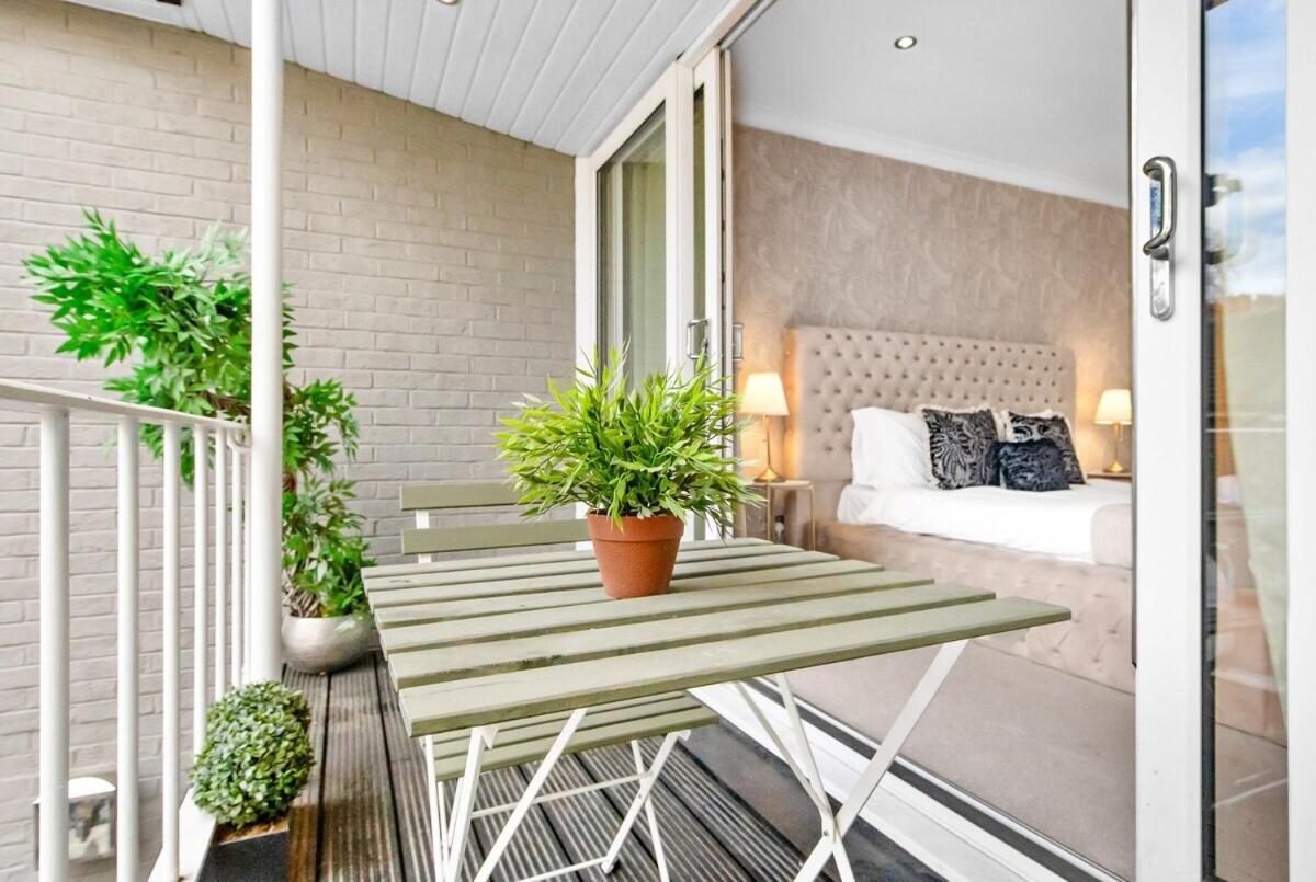Apartment Ultra Luxury 4 Bedroom 3 Bathroom Knightsbridge Next To Harrods