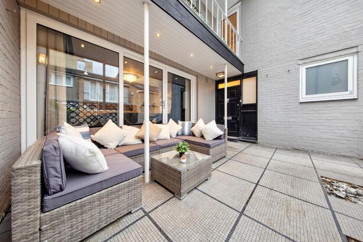 Ultra Luxury 4 Bedroom 3 Bathroom Knightsbridge Next To Harrods * London