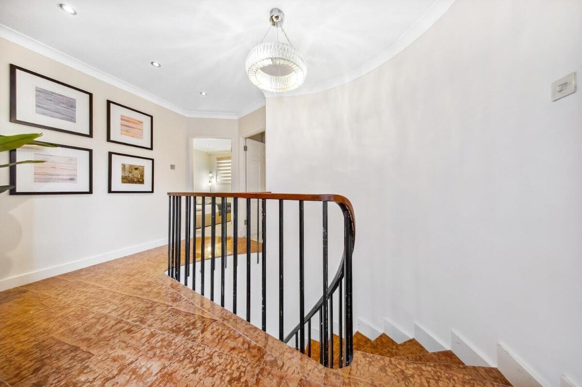 Apartment Ultra Luxury 4 Bedroom 3 Bathroom Knightsbridge Next To Harrods London