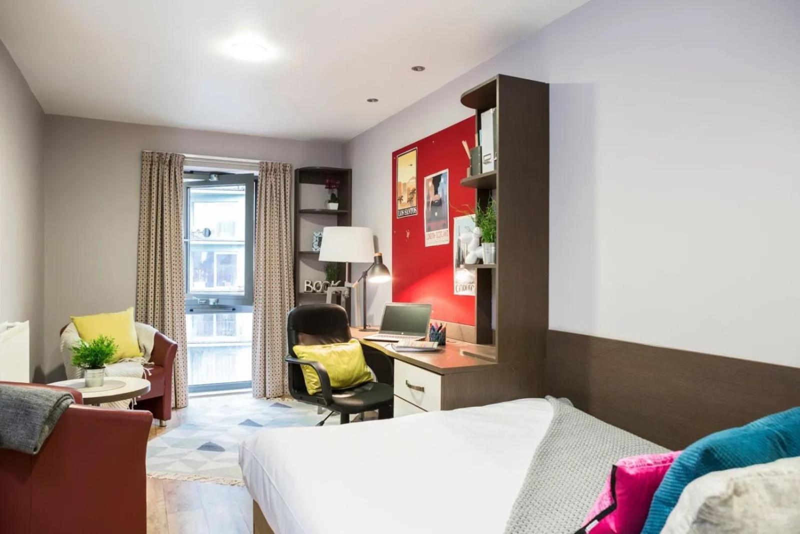 Student Only Studio Living In Central London * London