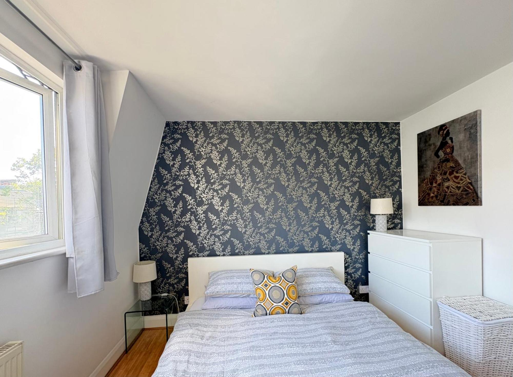 Bright 1 Bedroom * London