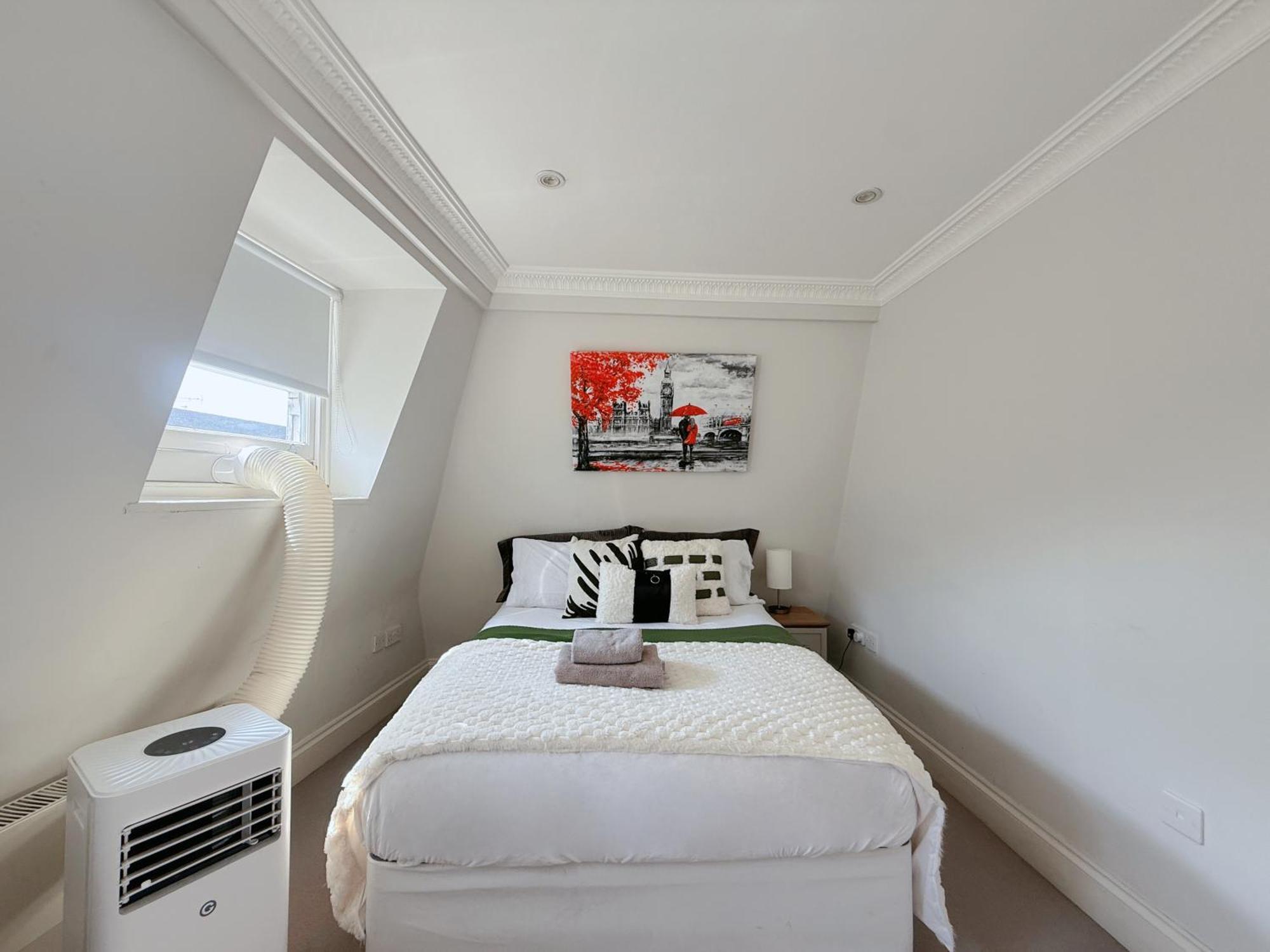 Spacious And Cosy 3brs 5f House In Heart Of * Londen