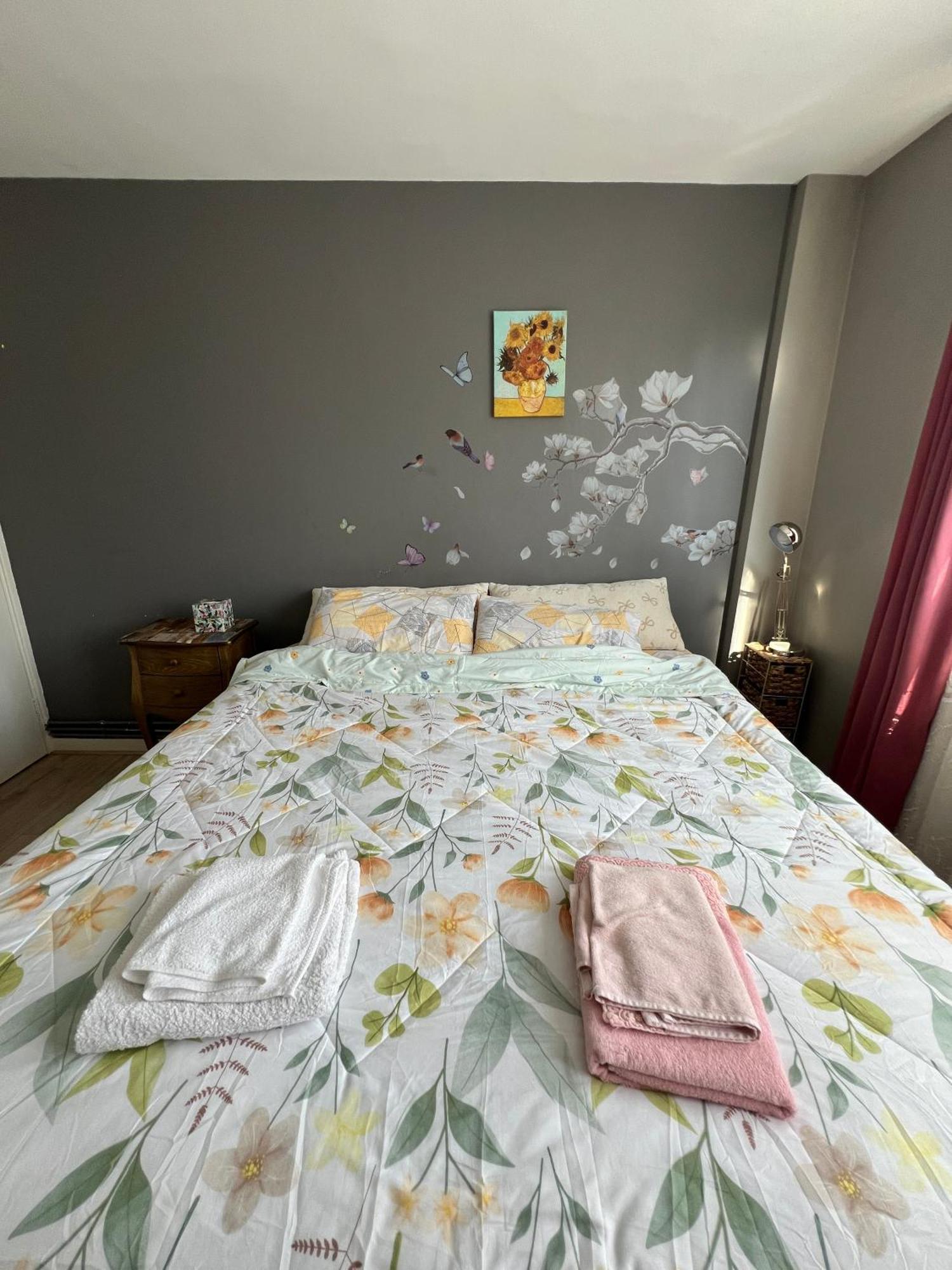 Flat In Apartment London
