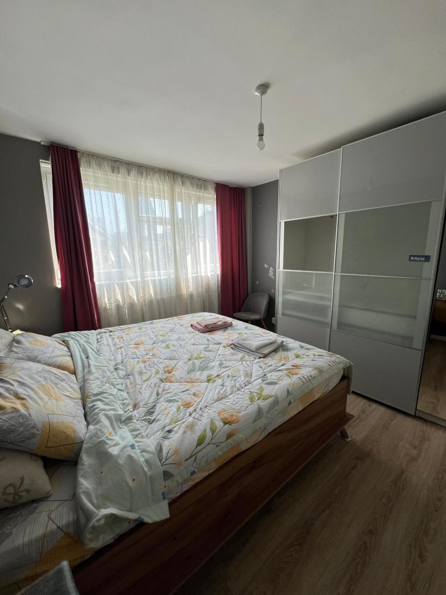 Apartment Flat In *