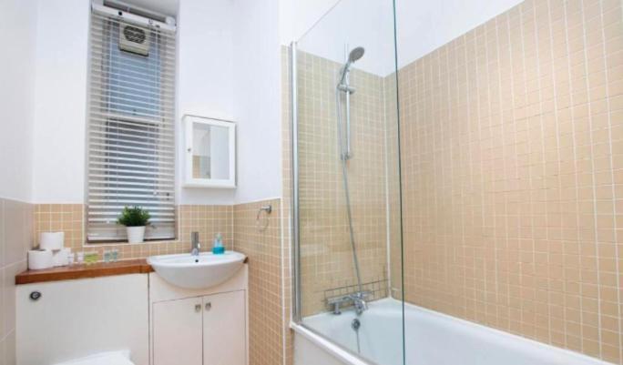 Chelsea Charm Radiant 3br Elegance Apartment *