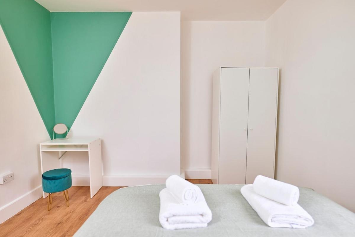 Apartment Elegant 3-bed Flat In Bayswater!