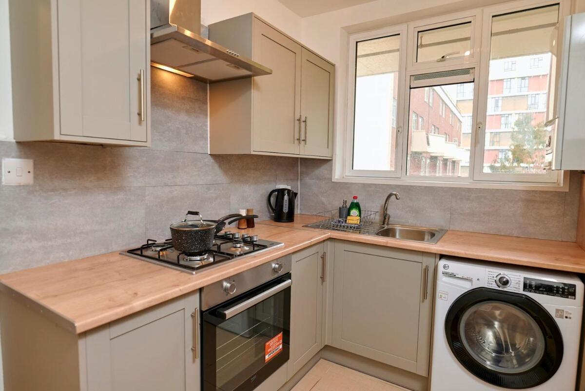 Apartment Elegant 3-bed Flat In Bayswater!
