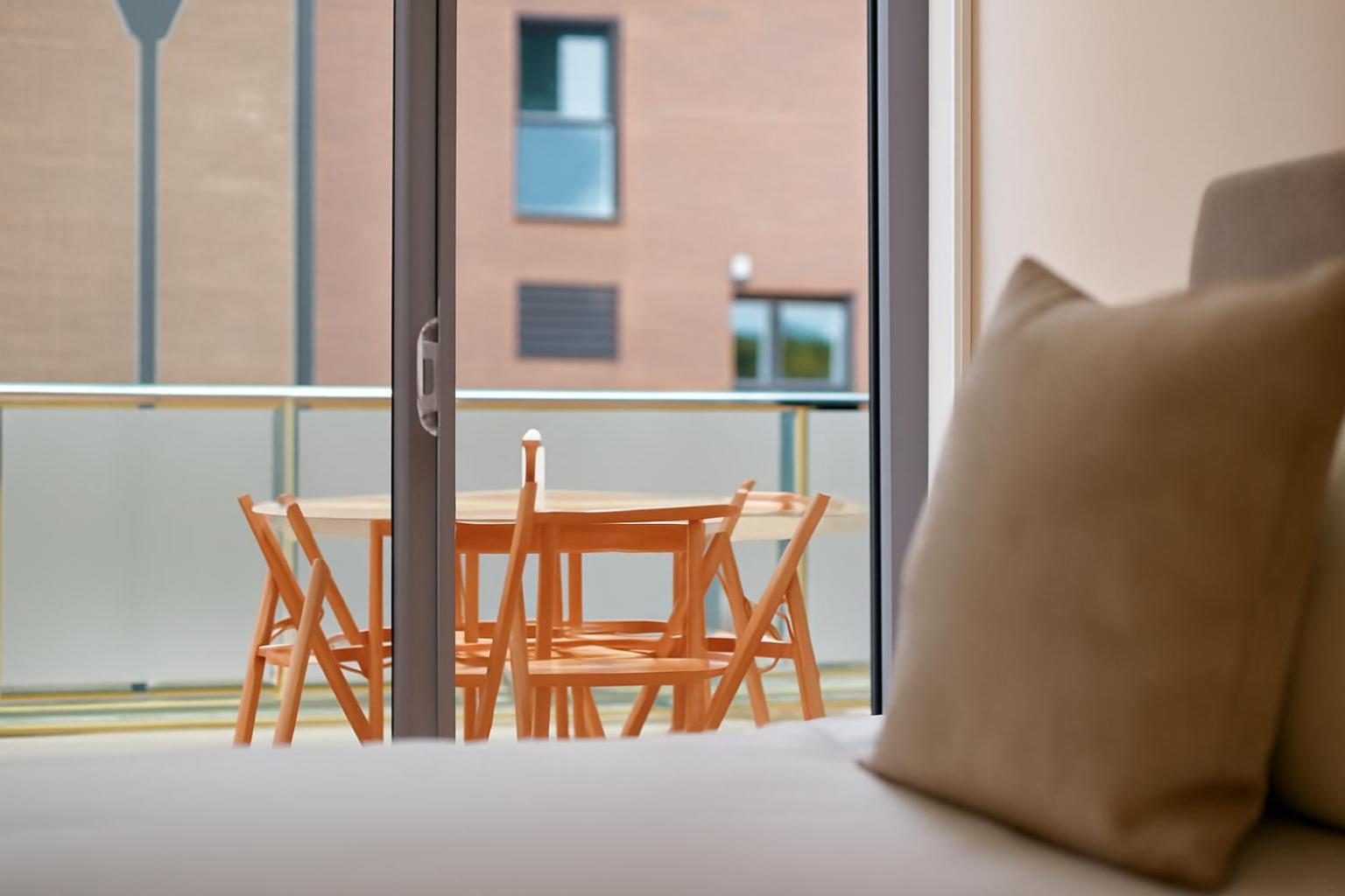 Limehouse Modern Flat