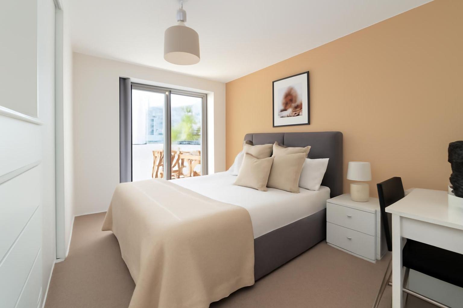 Limehouse Modern Flat