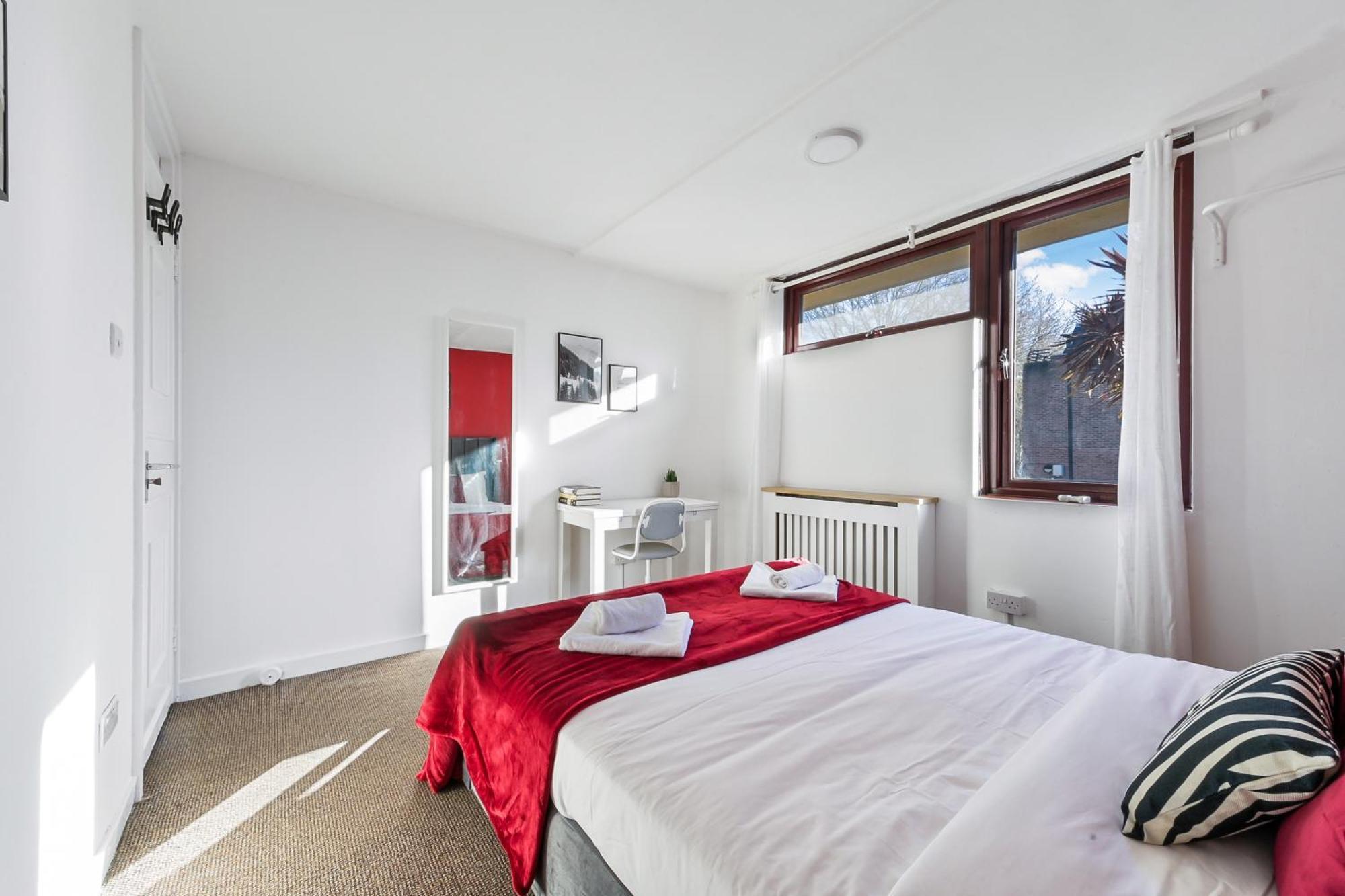Beautiful Cosy House 4 Mins To Camden Town Station - 1 Min To Camden Market Holiday home *