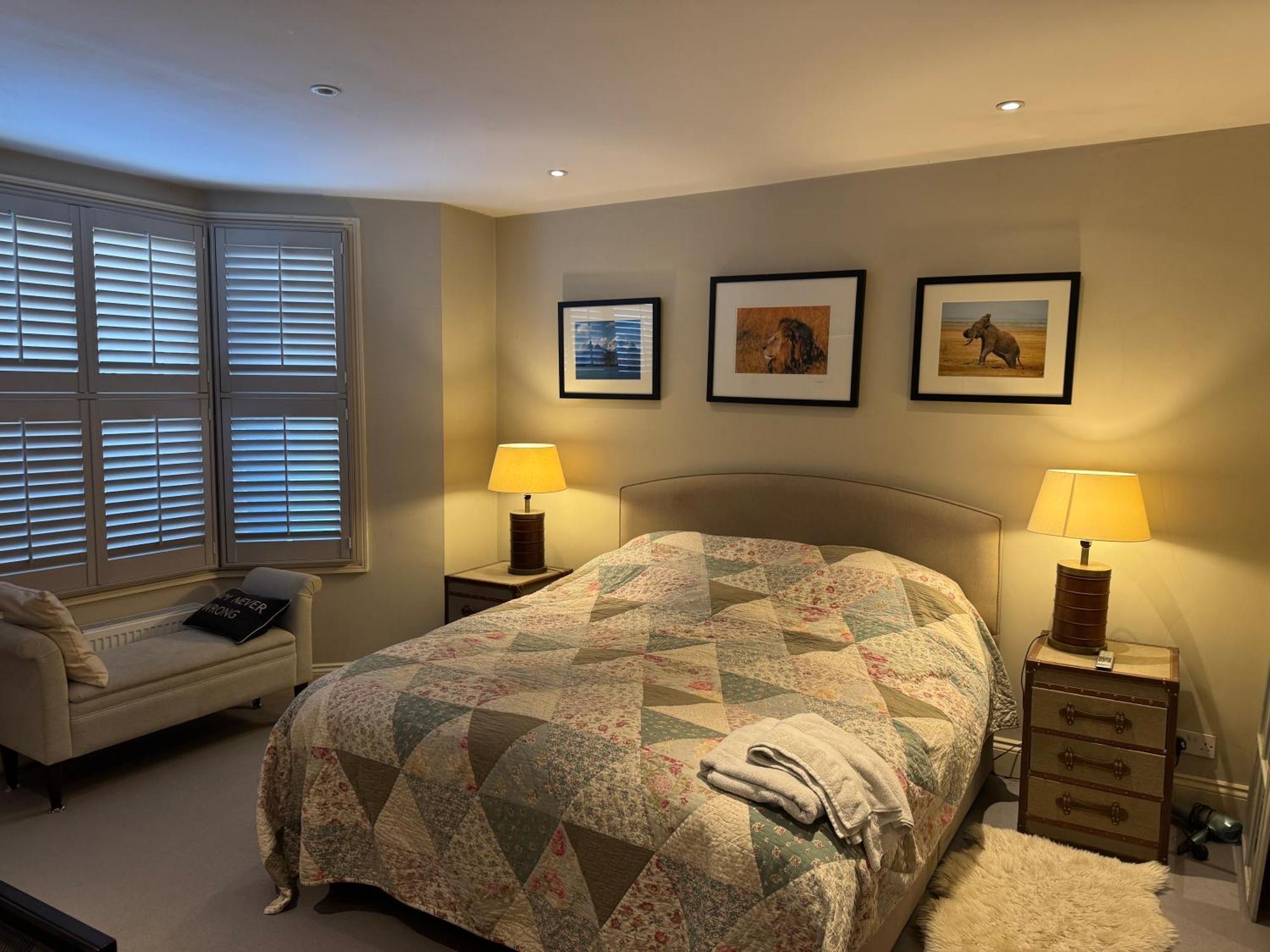 Apartment Spacious Flat With South Facing Garden *