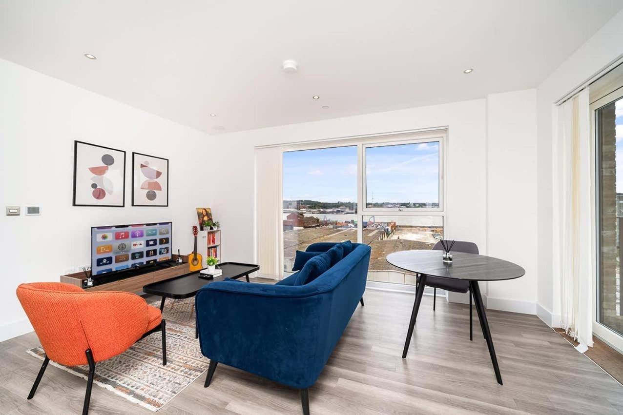 Ensuite - Prime Spot Near O2 & Canary Wharf *
