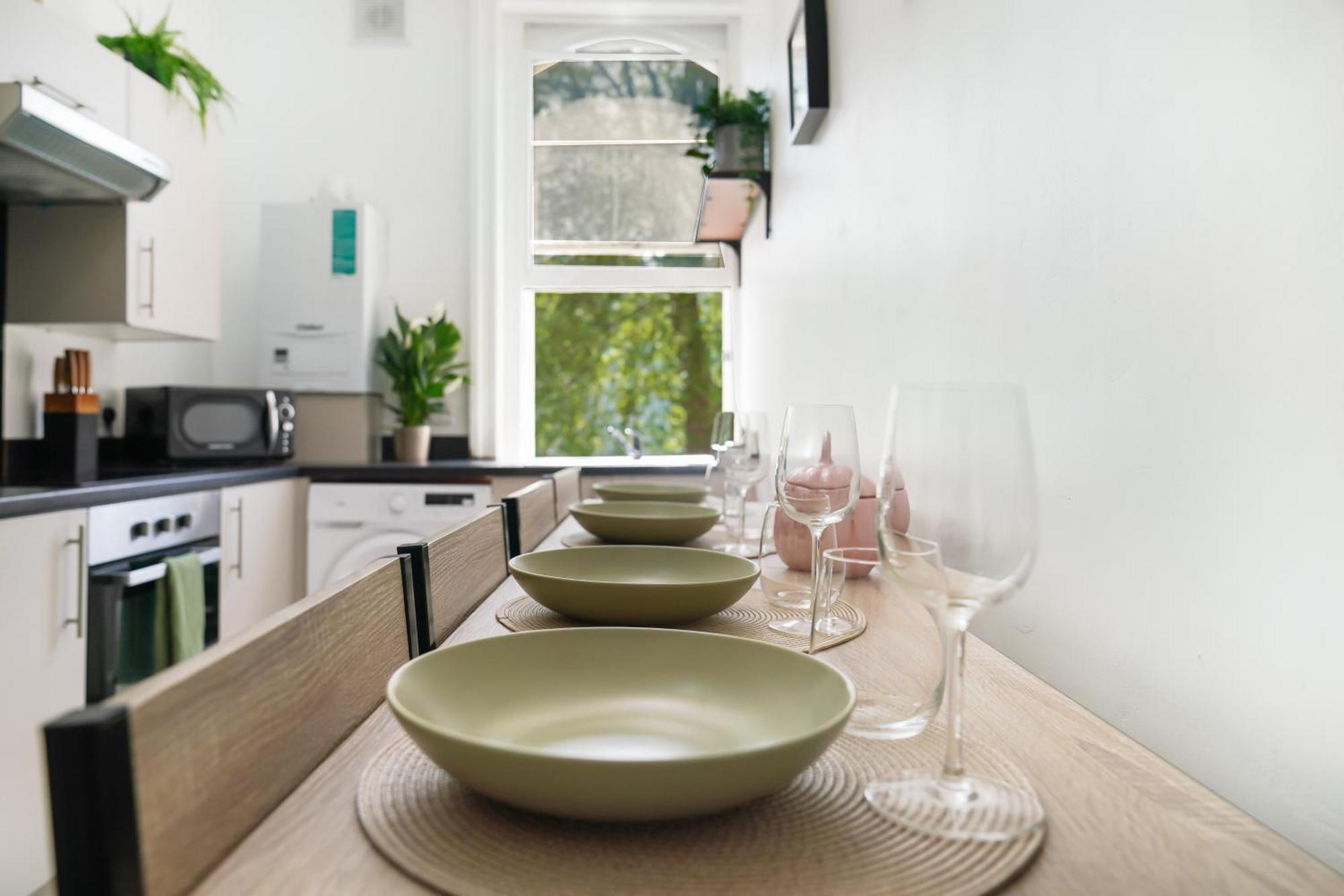 Peaceful 1br In Notting Hill Apartment