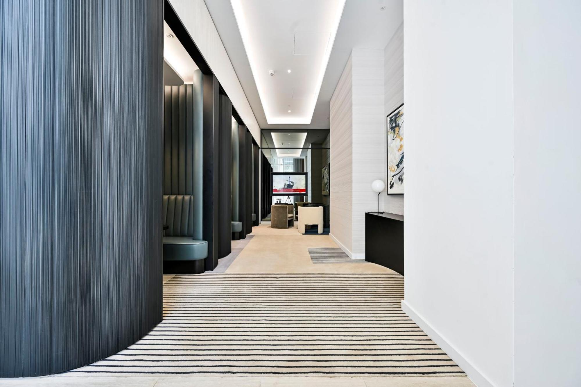 Executive -steps To Tube -quick Access To Apartment London