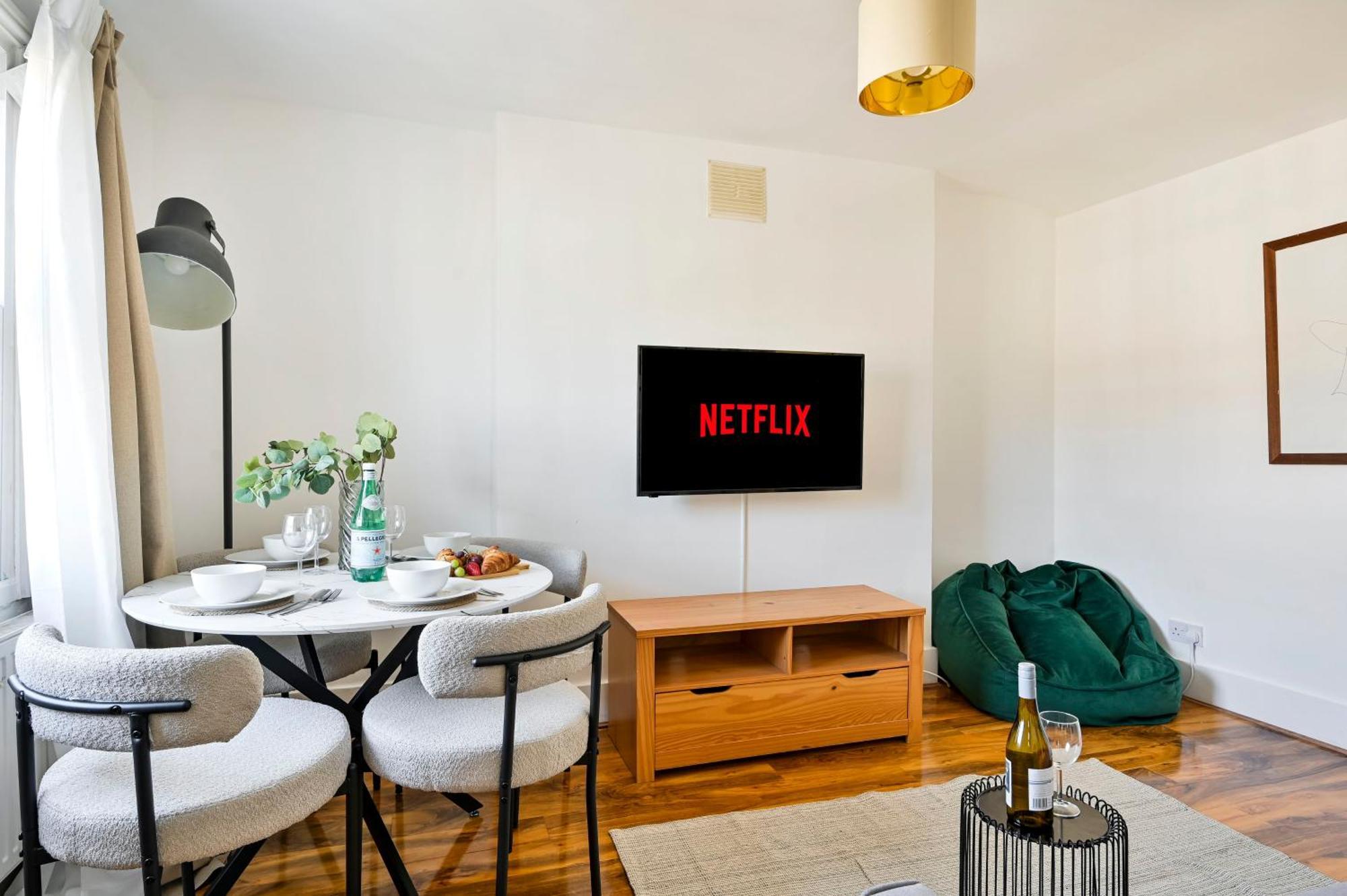 Kings Cross Apartment