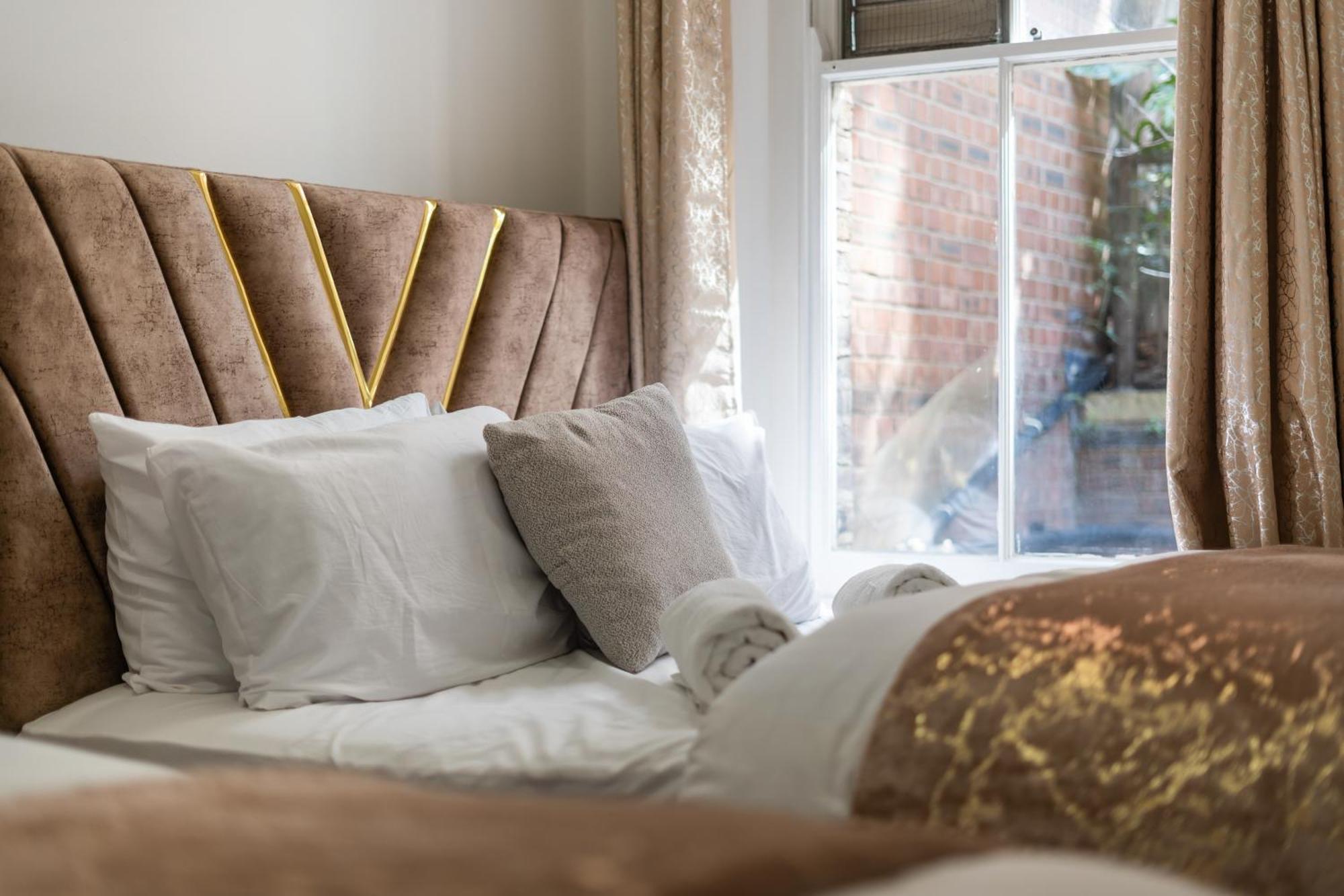Apartment Chic 1-bed Flat In The Heart Of Soho Wardour Street 1wd *