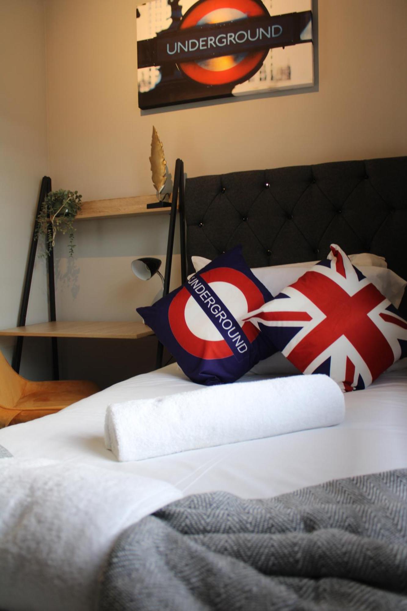 Charming In Apartment London