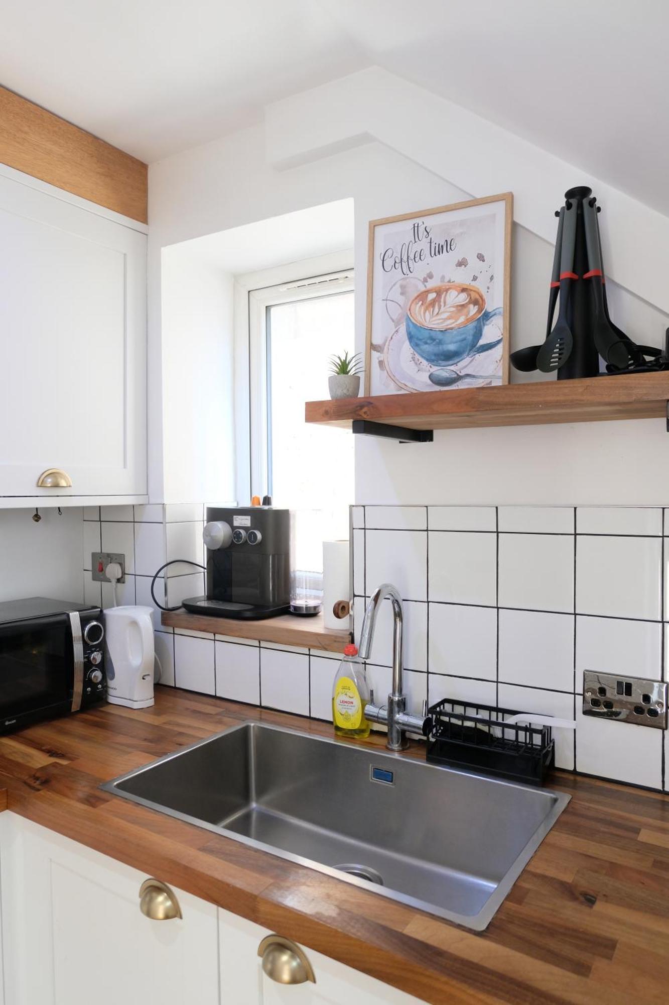 Amanah - 2 Bed Iconic Abbey Road Zone 2 * London