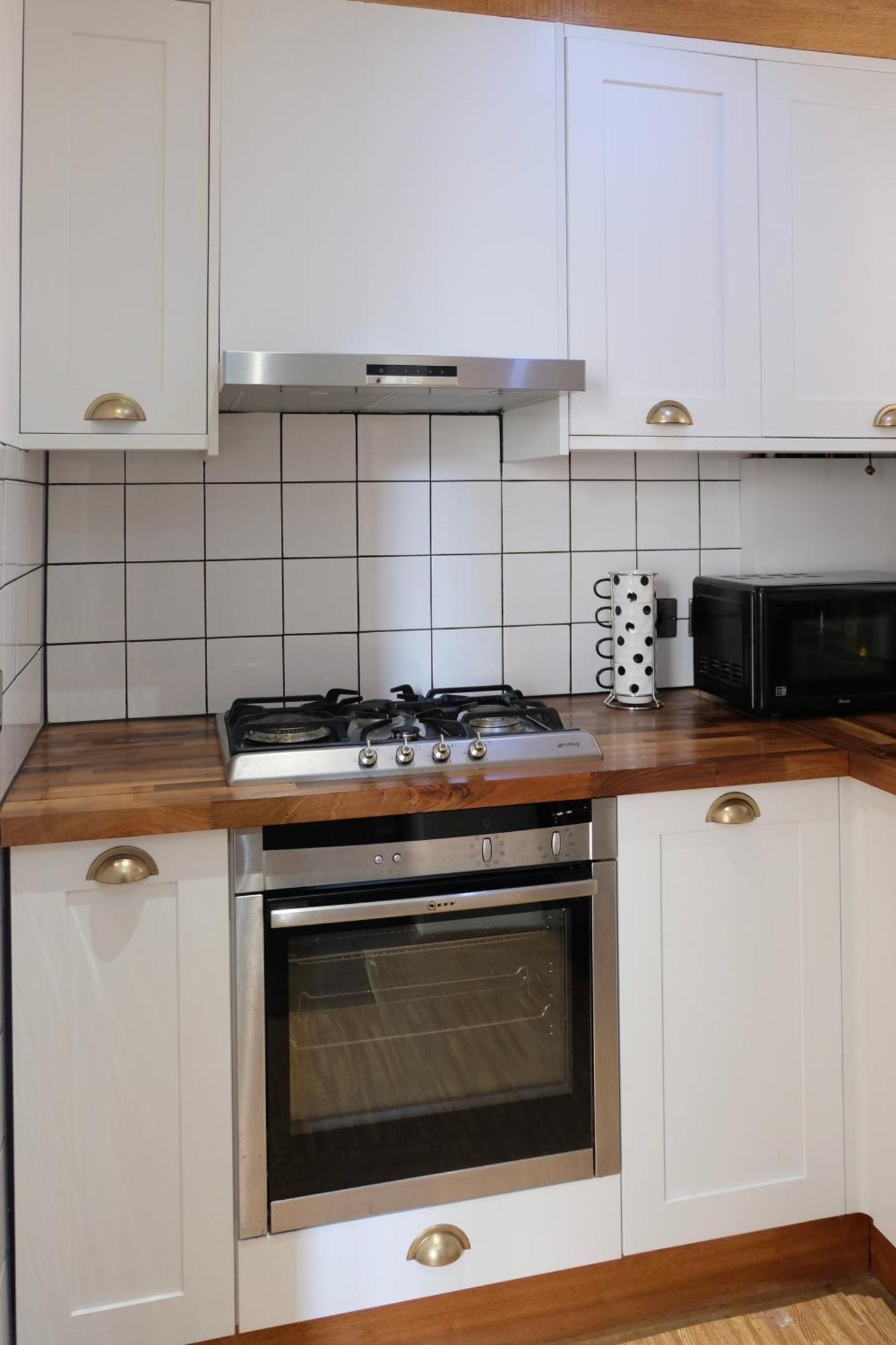 Amanah - 2 Bed Iconic Abbey Road Zone 2 Apartment *